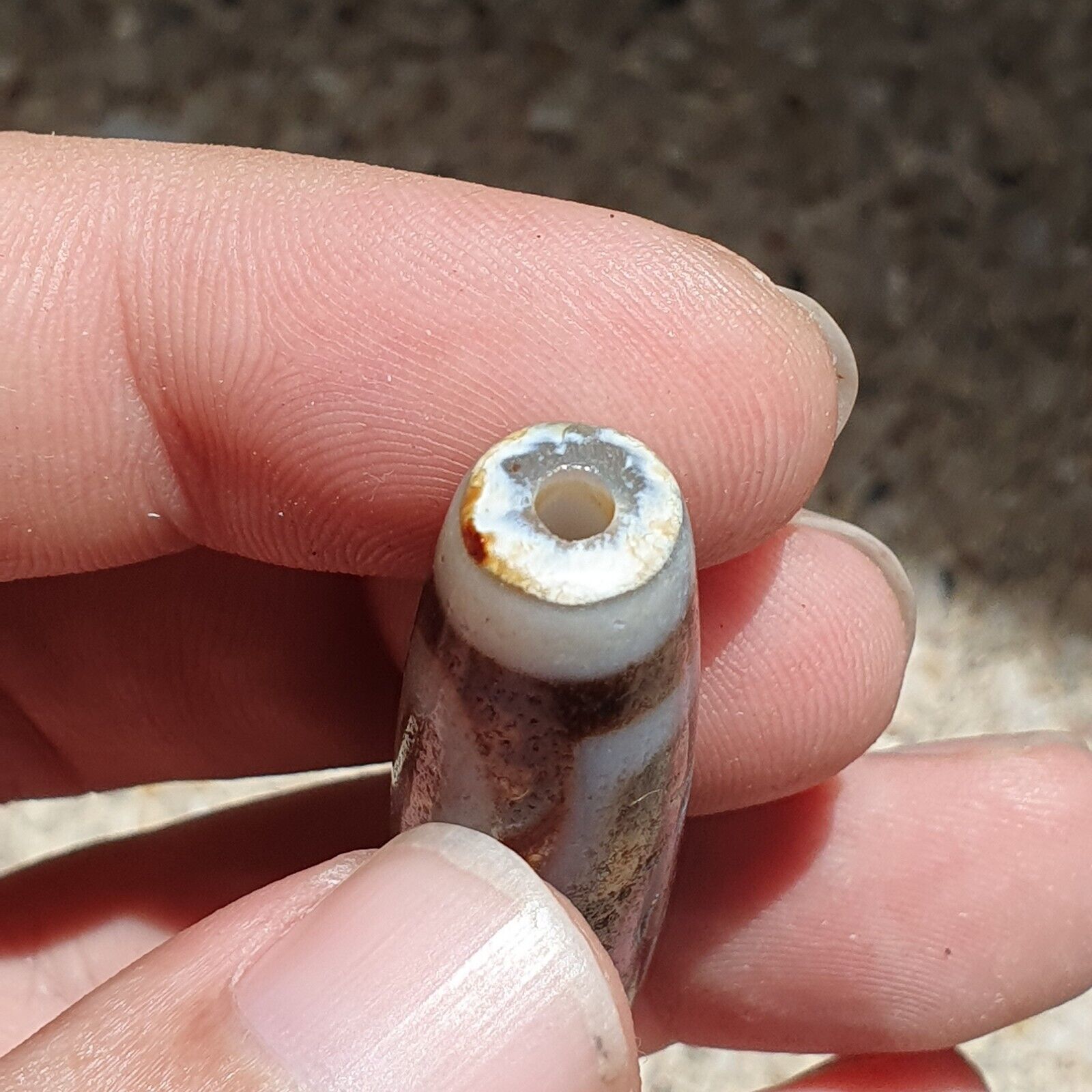 BD 29 HIMALAYAN Indo Tibetan Central Asian Rusted 2 eye Agate bead