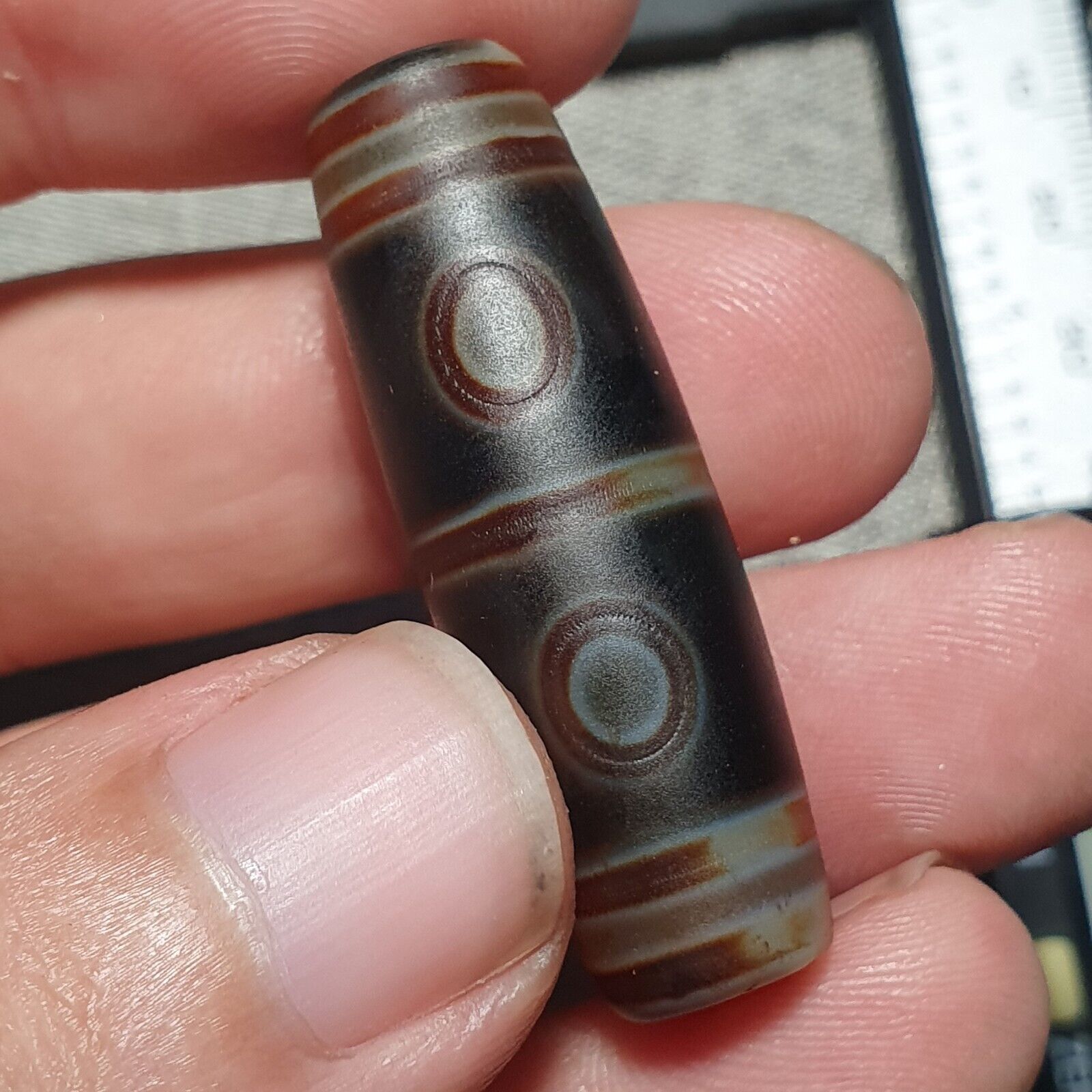 N#45 Himalayan Indo Tibetan Decorated Agate Eyes Patterns Dzi Amulet Bead