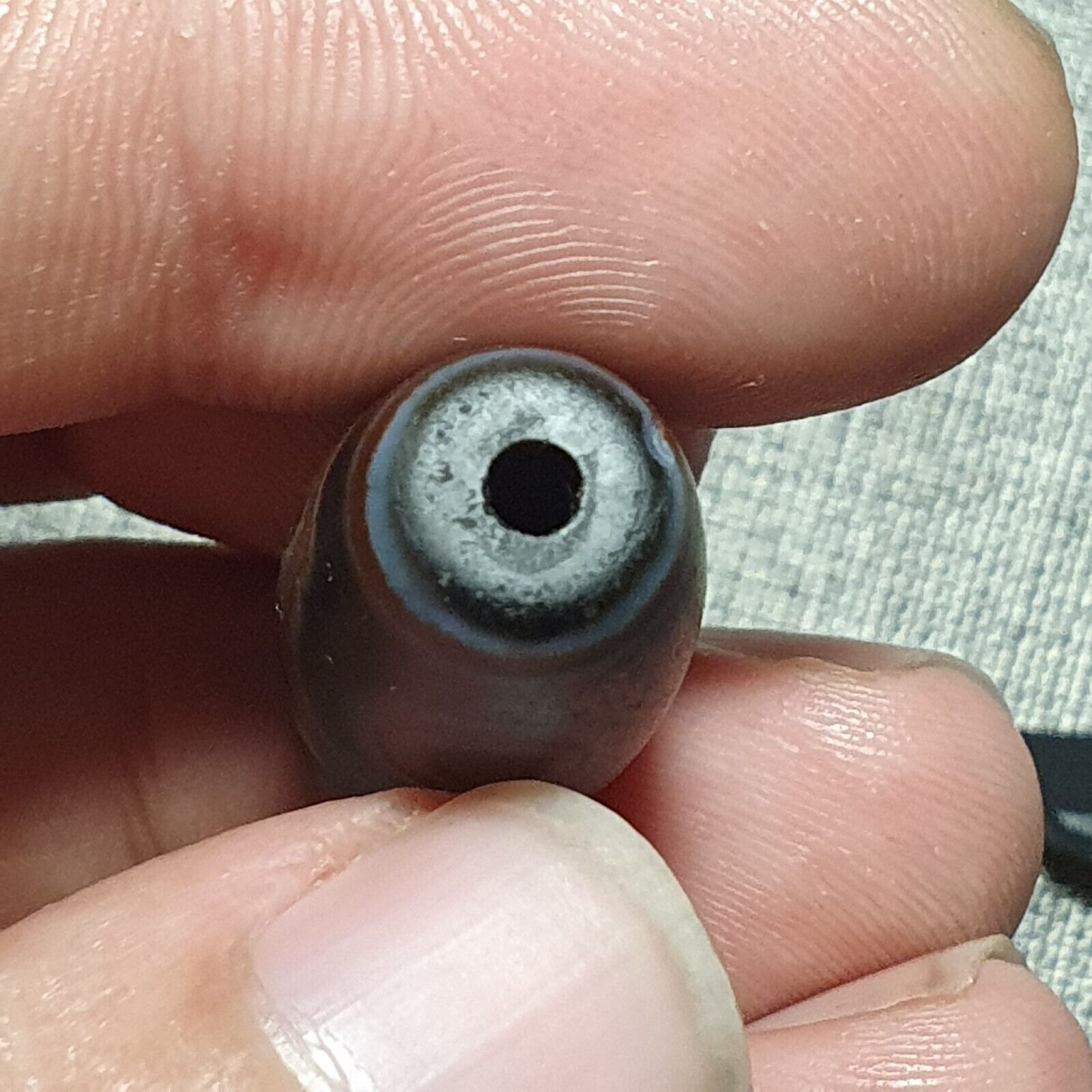 N#44 Himalayan Indo Tibetan Decorated Agate Eyes Patterns Dzi Amulet Bead