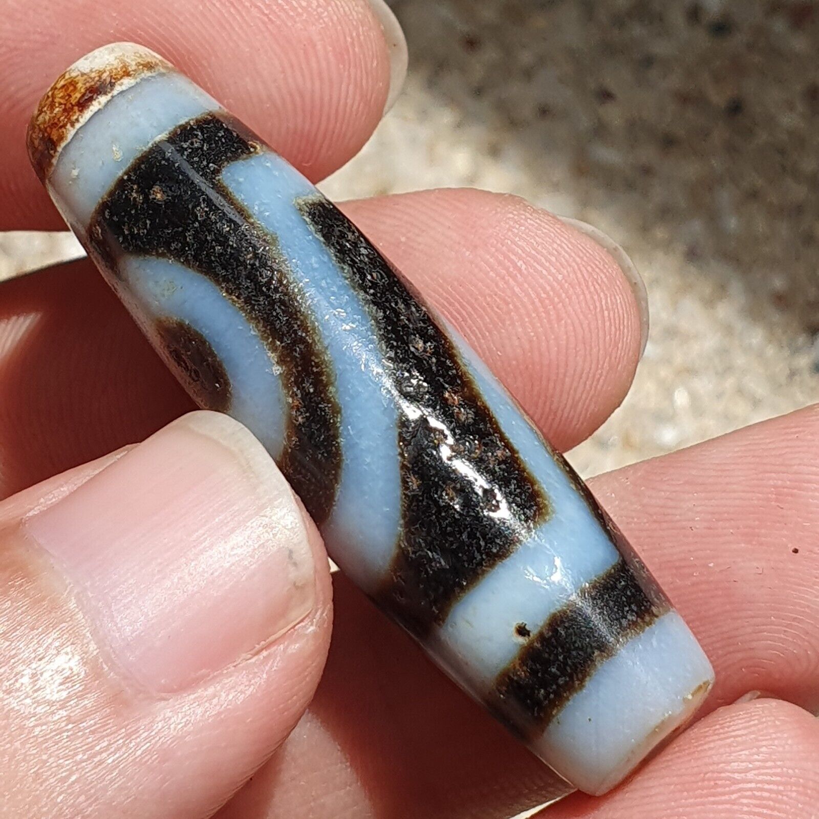 BD 9 HIMALAYAN Indo Tibetan Central Asian Rusted 2 eye Agate bead