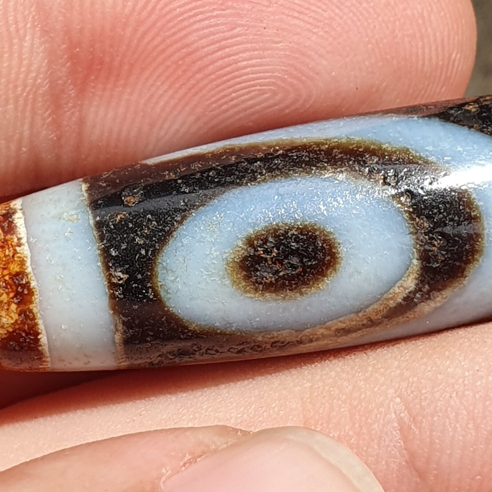 BD 9 HIMALAYAN Indo Tibetan Central Asian Rusted 2 eye Agate bead