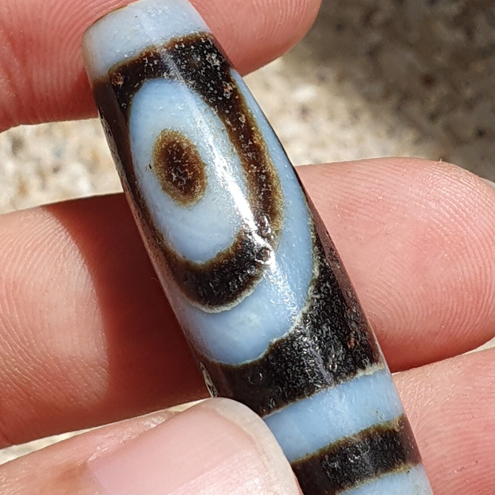 BD 9 HIMALAYAN Indo Tibetan Central Asian Rusted 2 eye Agate bead