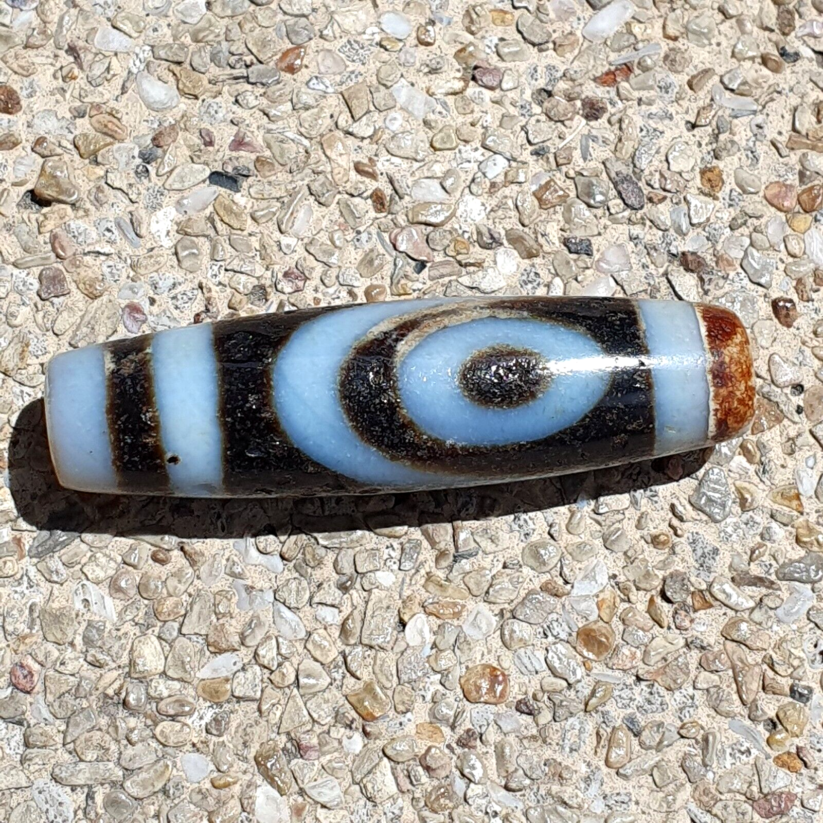 BD 9 HIMALAYAN Indo Tibetan Central Asian Rusted 2 eye Agate bead