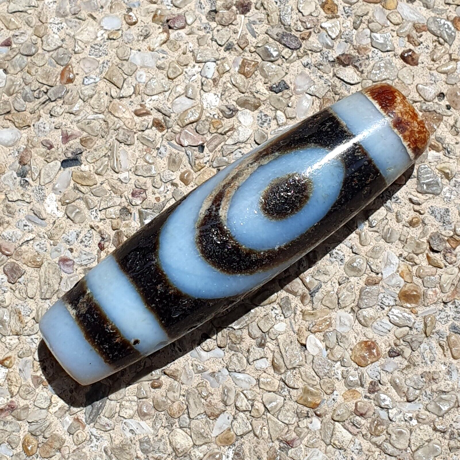 BD 9 HIMALAYAN Indo Tibetan Central Asian Rusted 2 eye Agate bead