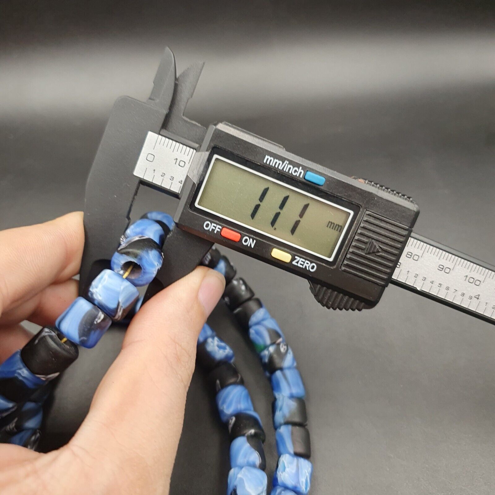 Vintage Disc Shape Roundels black blue glass Beads / Beaded Strand Necklace 11mm