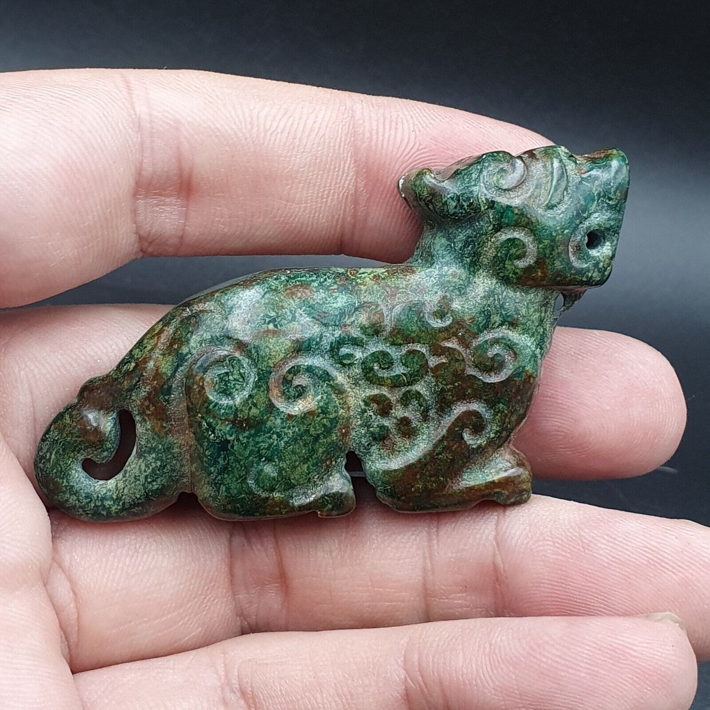 古董石 Chrysocola 西藏神秘動物雕刻石吊墜護身符 CR 11