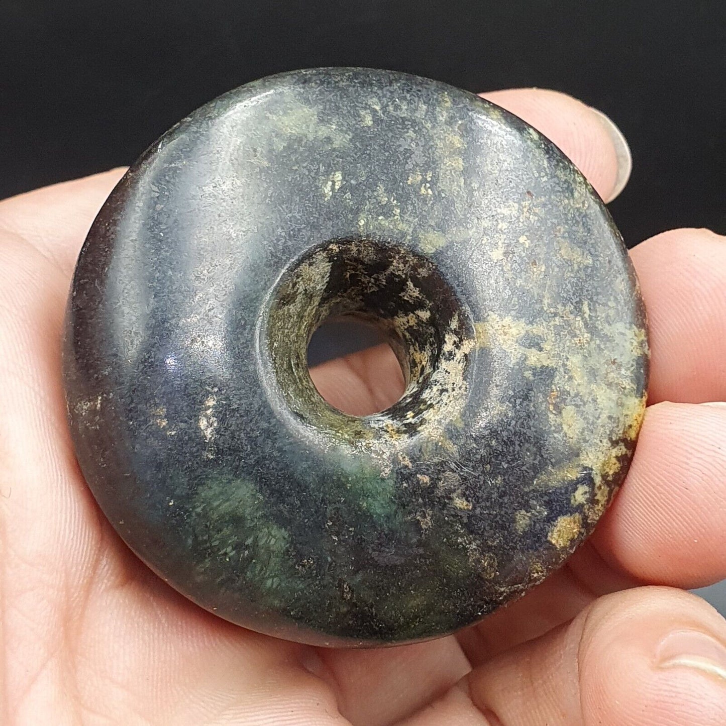Antiker Jadestein, Schnitzstein, hängendes Amulett JD26