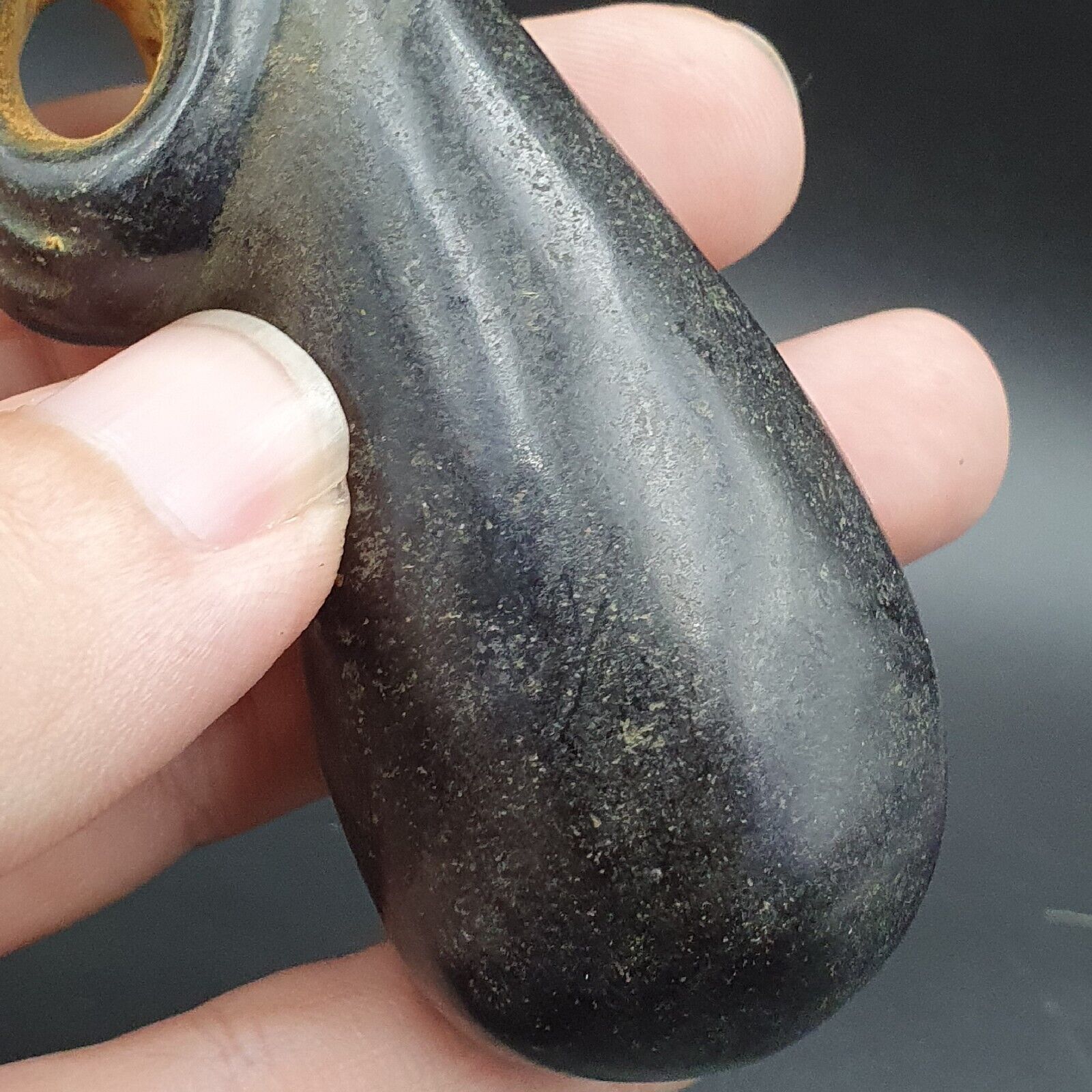 Antique Magnetic Stone mystic Animal carving stone Pendent Amulet  JD-19