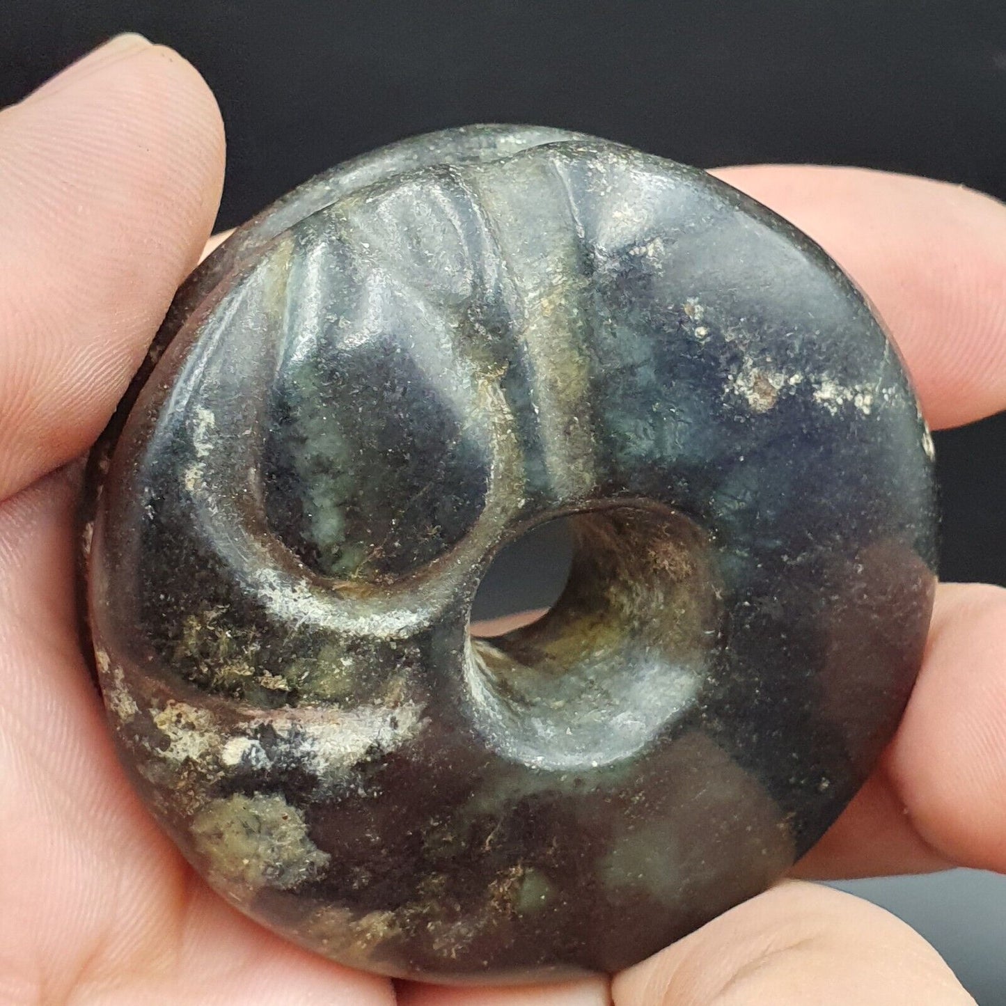 Antiker Jadestein, Schnitzstein, hängendes Amulett JD26