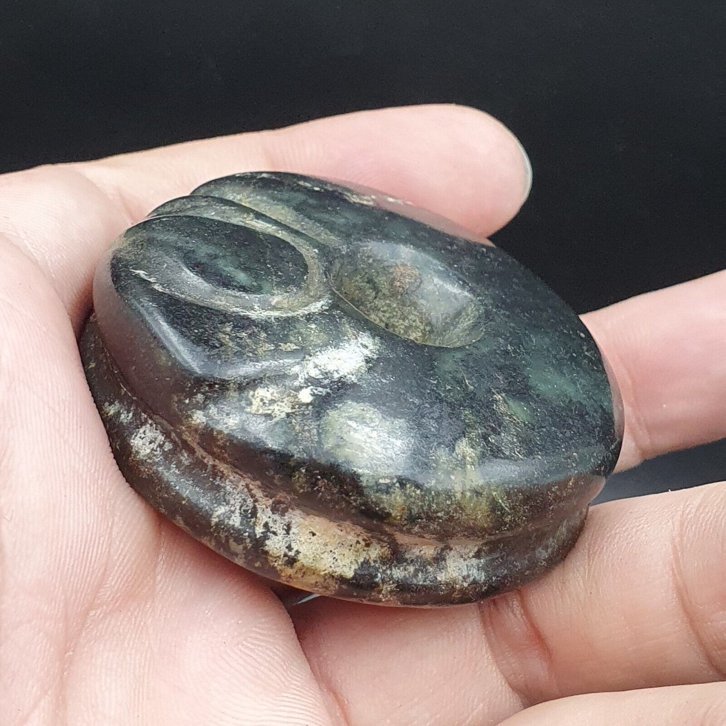 Antiker Jadestein, Schnitzstein, hängendes Amulett JD26