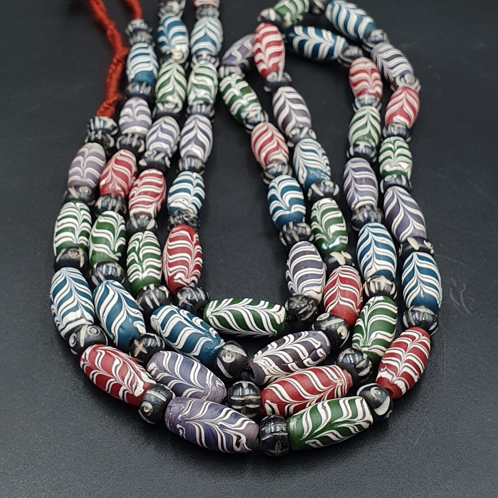 Vintage Venerano ART Fancy Feather Beads 18x9.5MM Multi clr GLASS BEADS Necklace