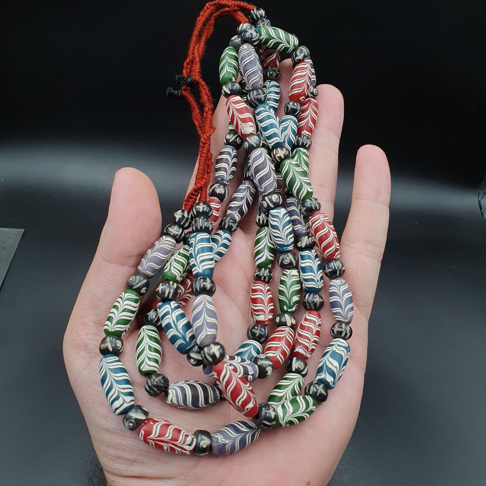 Vintage Venerano ART Fancy Feather Beads 18x9.5MM Multi clr GLASS BEADS Necklace