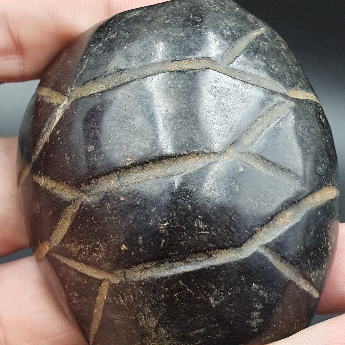 Antique Magnetic black iron Stone  mystic carving stone Pendent Amulet  JD-18