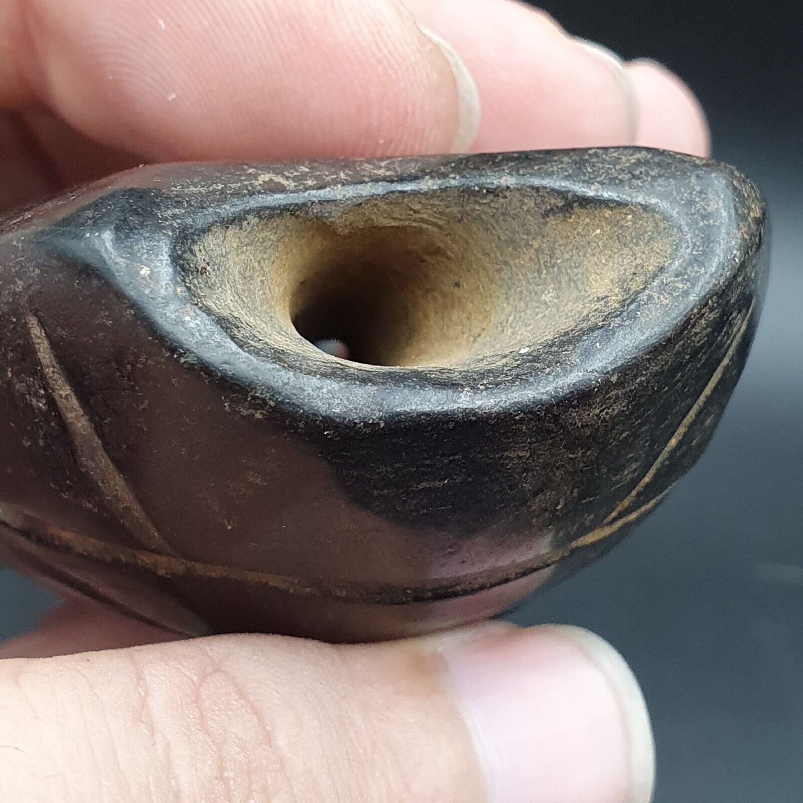 Antique Magnetic black iron Stone  mystic carving stone Pendent Amulet  JD-18