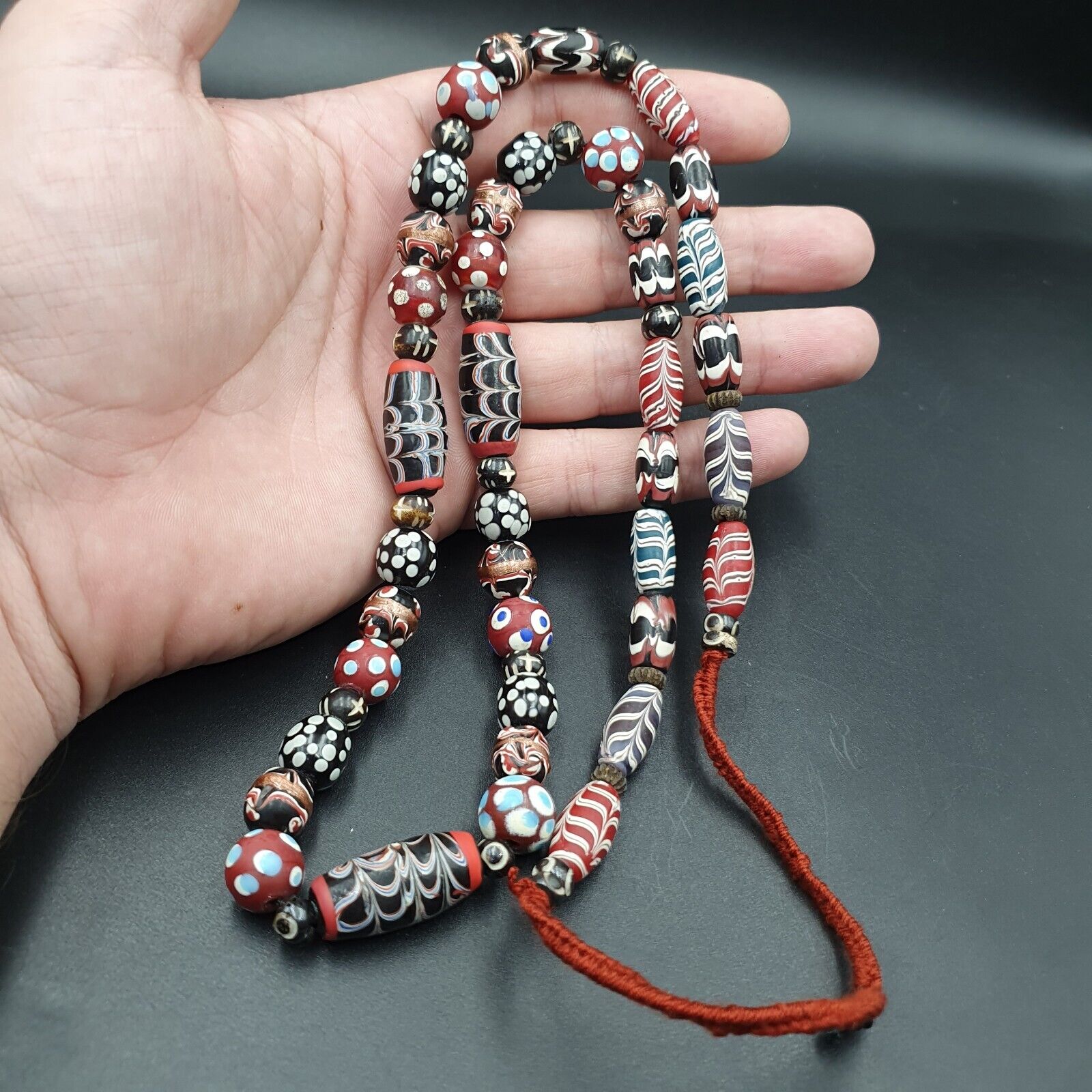 Vintage Feather Pattern Skunk Dotted Trade Beads Beaded Necklace