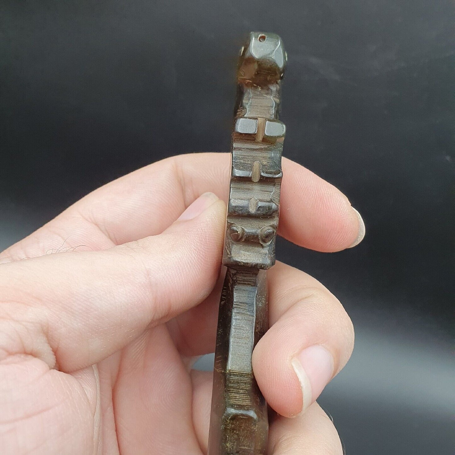仿古石綠玉神秘動物雕刻石吊墜護身符 JD-20