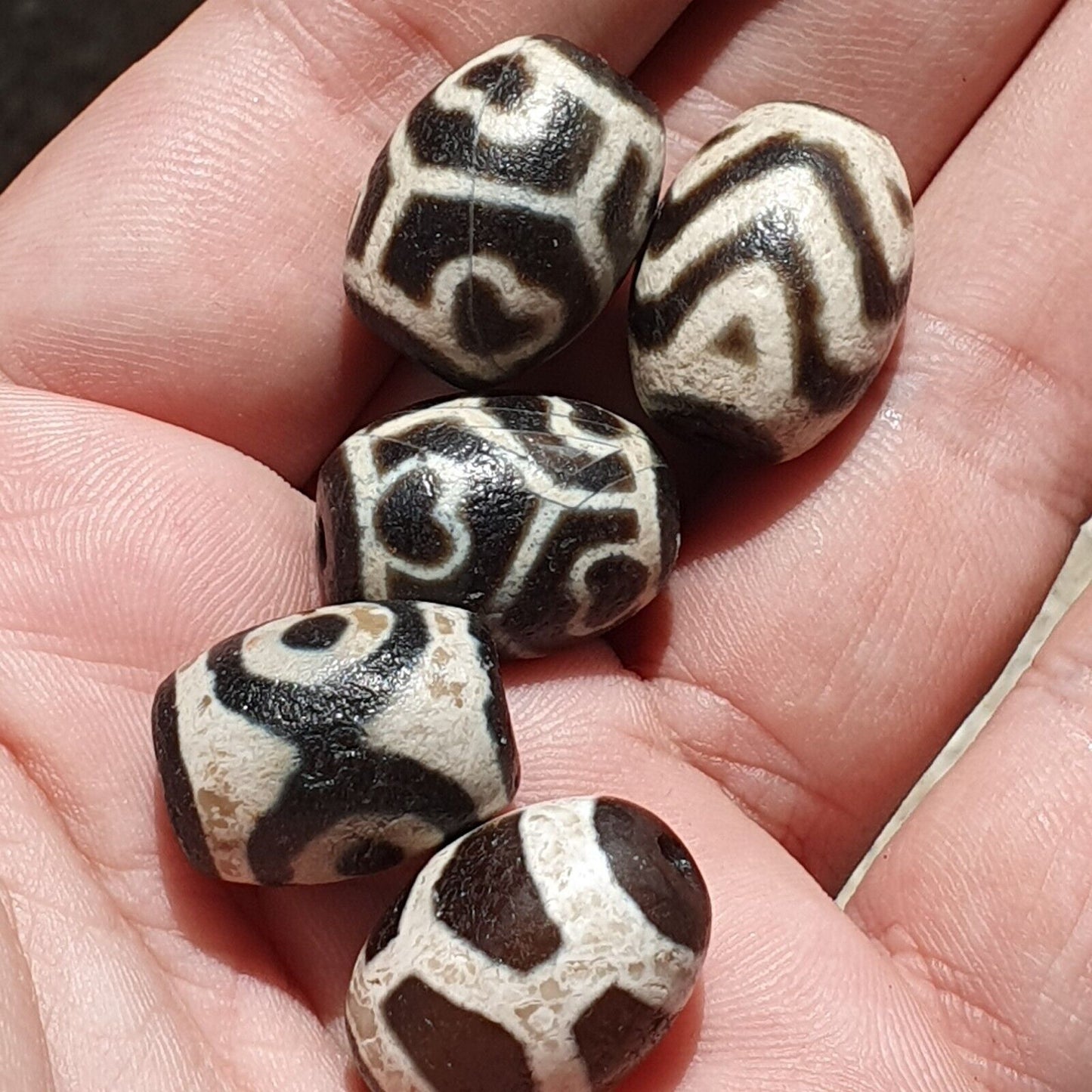 LOT BD 28 喜馬拉雅印藏心眼圖案瑪瑙 5 顆珠子