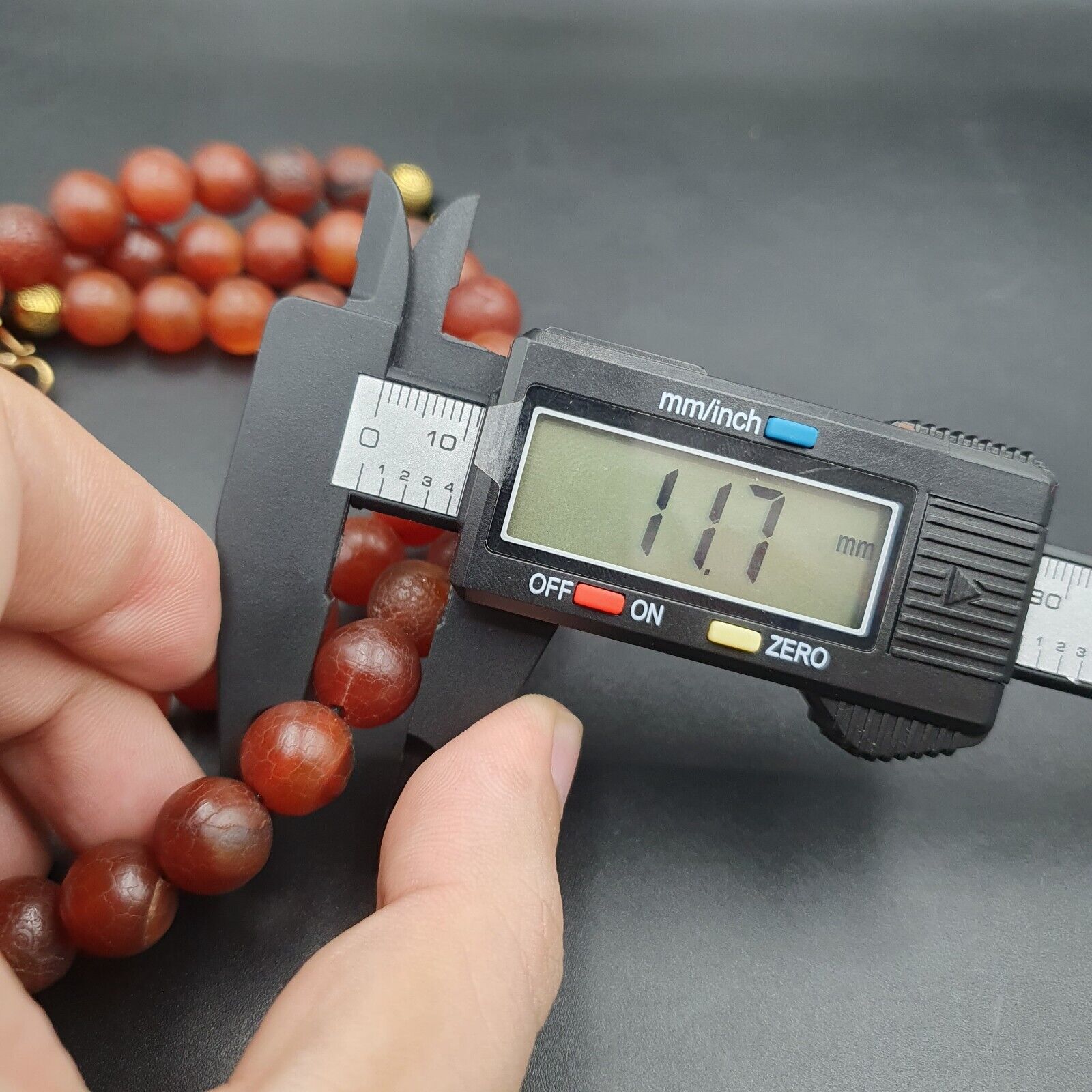 Vintage Old RED Dragon Skin AGATE STONE Beads-Necklace (12mm-60 Beads)