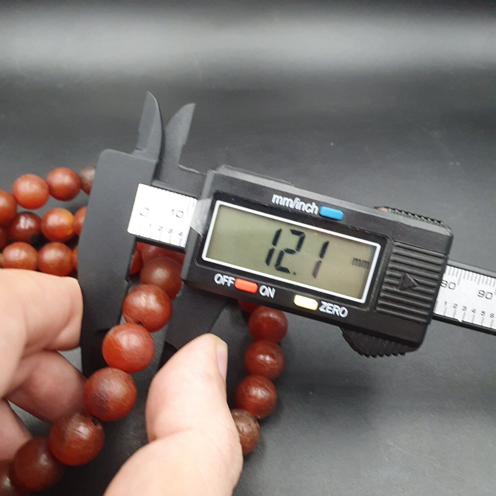 Vintage Old RED Dragon Skin AGATE STONE Beads-Necklace (12mm-60 Beads)