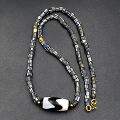 Himalayan Indo Tibetan Beads ZIGZAG Line Pattern Dzi Amulet Agate Beads Necklace