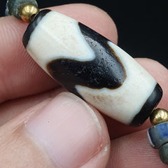 Himalayan Indo Tibetan Beads ZIGZAG Line Pattern Dzi Amulet Agate Beads Necklace