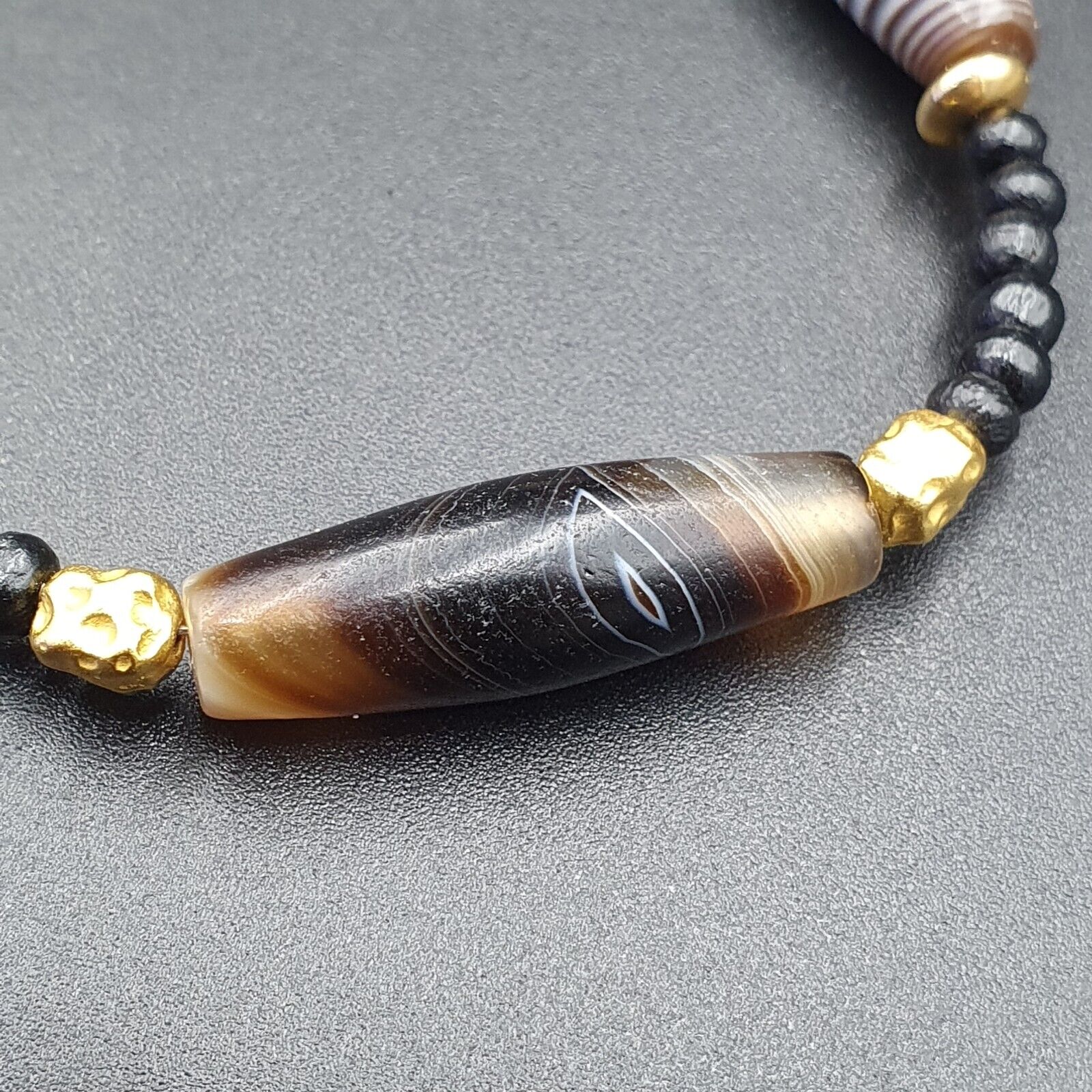 Antique Ancient Himalayan Agate rare Eyes Patterns Suleimani Agate Necklace