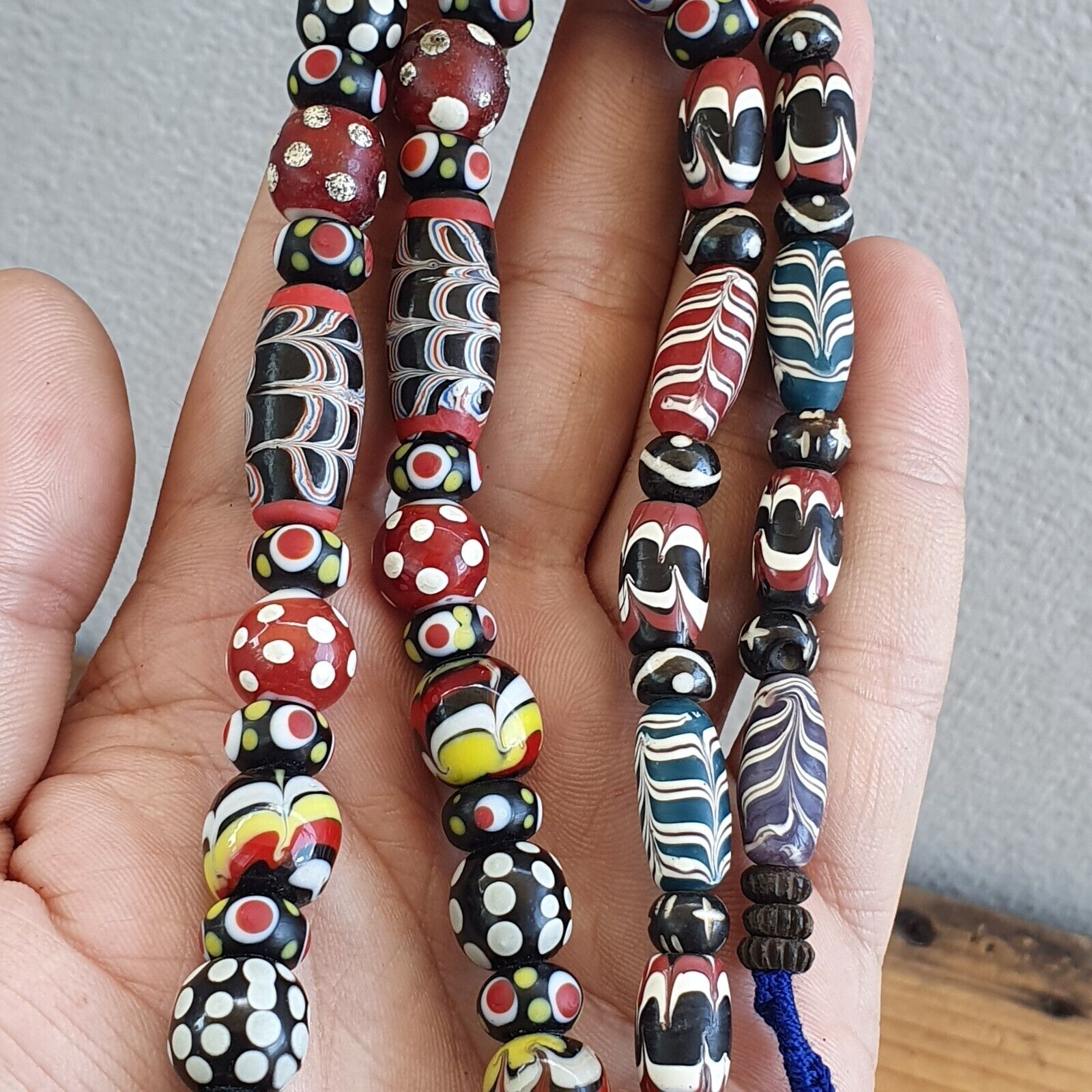 Vintage Feather Skunk Bumblebee Dotted Trade Beads Beaded Necklace