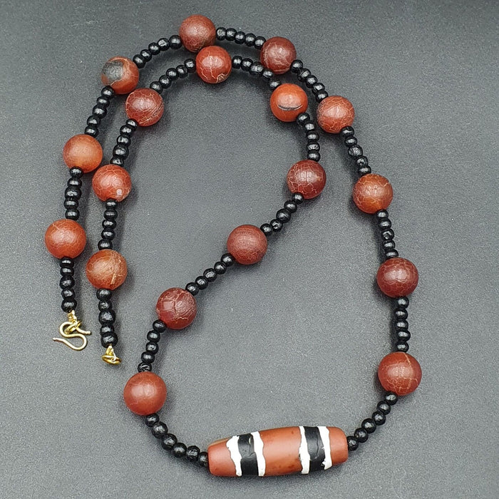 NC36 Old Himalayan Tibetan Red Agate Carnelian Beads Unique Pattern Necklace