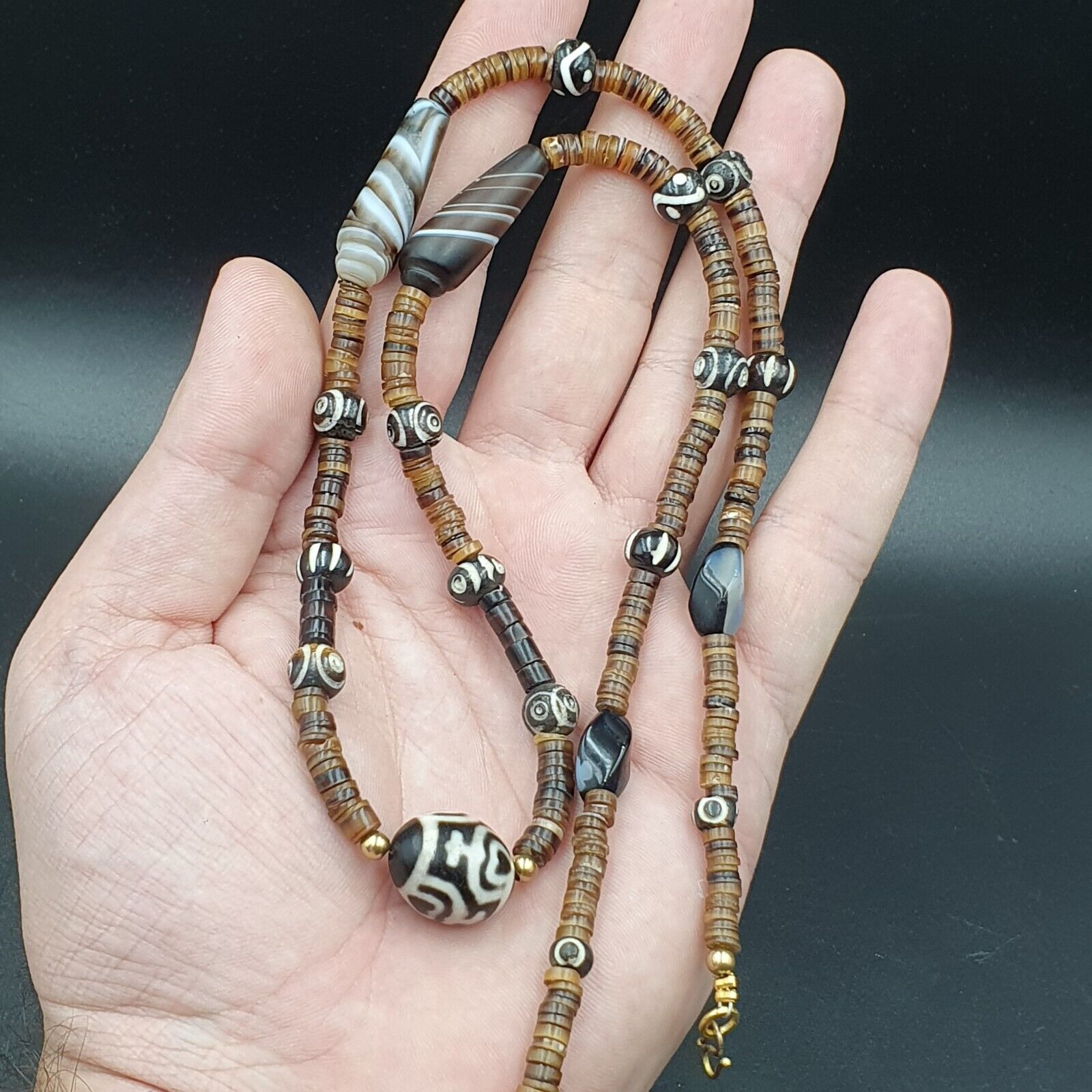 N21 Antique Old Himalayan Indo Tibetan Agate Beads Unique pattern Dzi Necklace