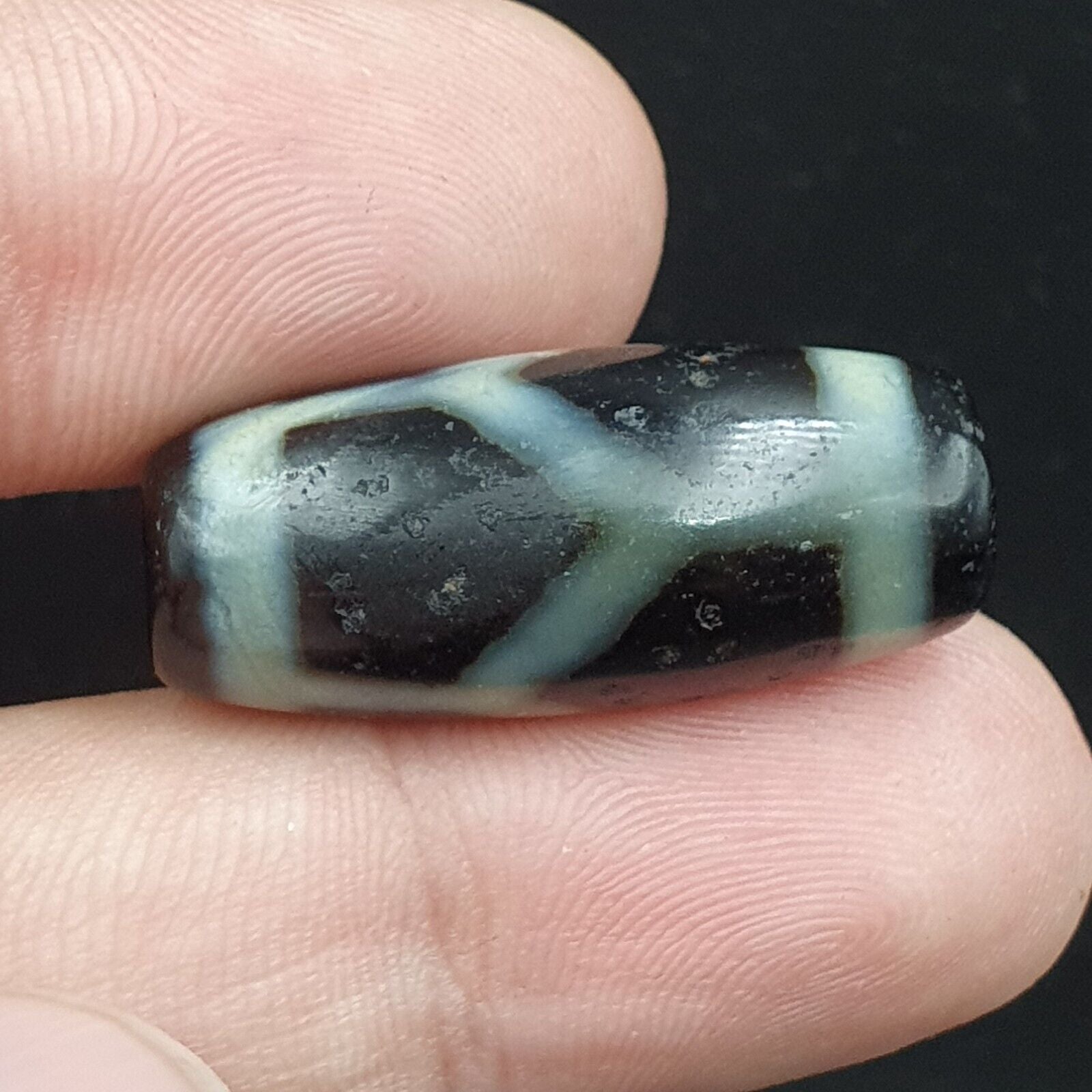 2 Antique Old Himalayan Indo Tibetan Agate Beads Unique pattern Dzi beads