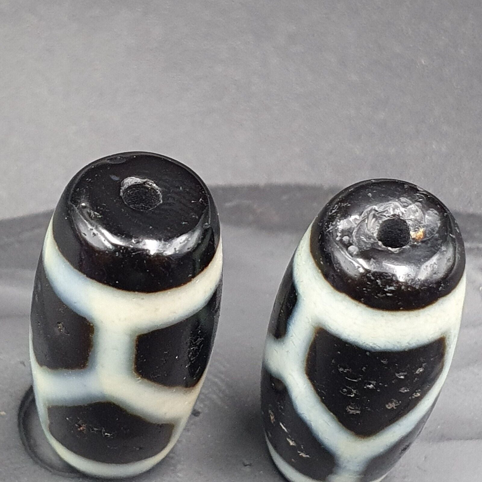 2 Antique Vintage Old Himalayan Indo Tibetan Agate Beads Unique pattern 2 beads