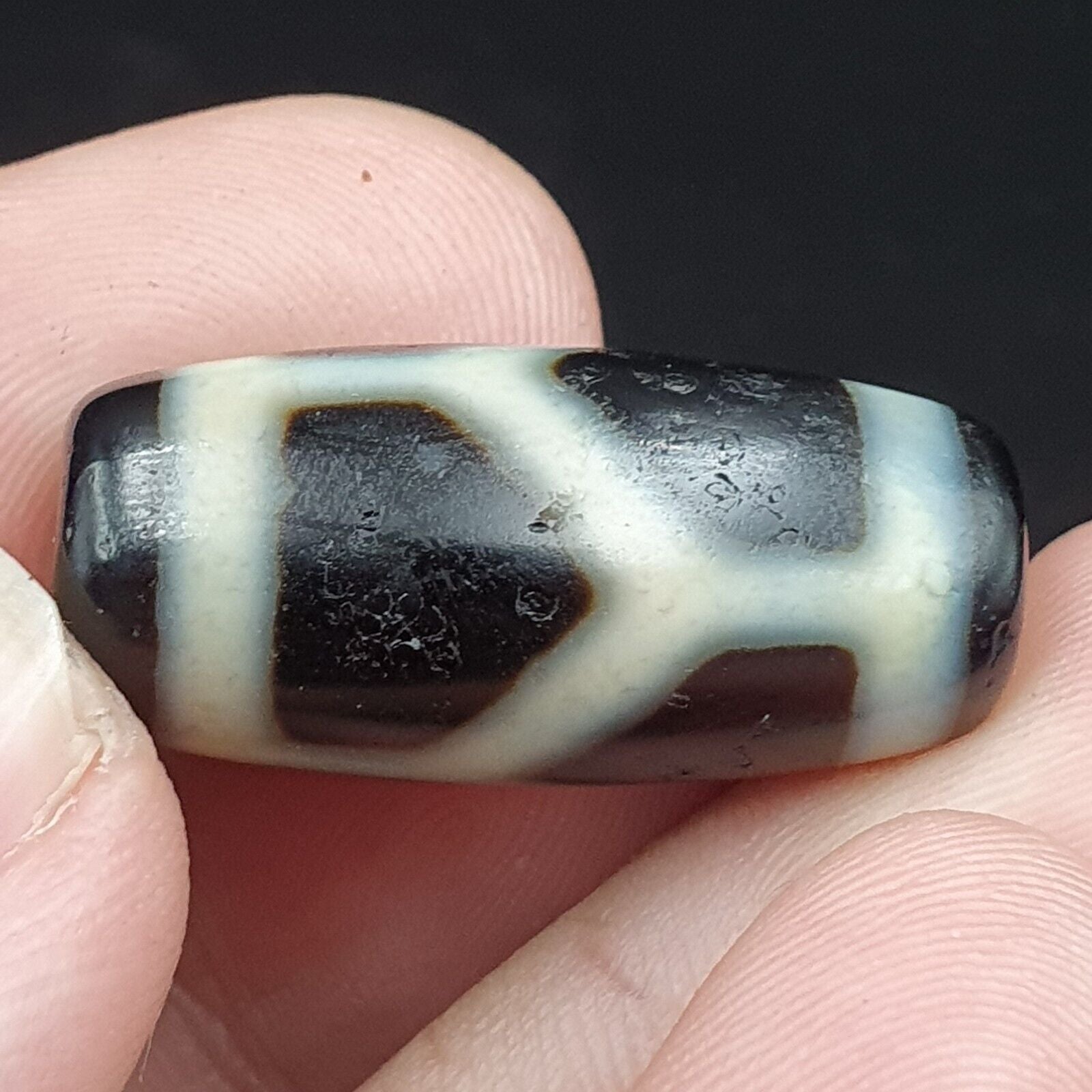 2 Antique Old Himalayan Indo Tibetan Agate Beads Unique pattern Dzi beads