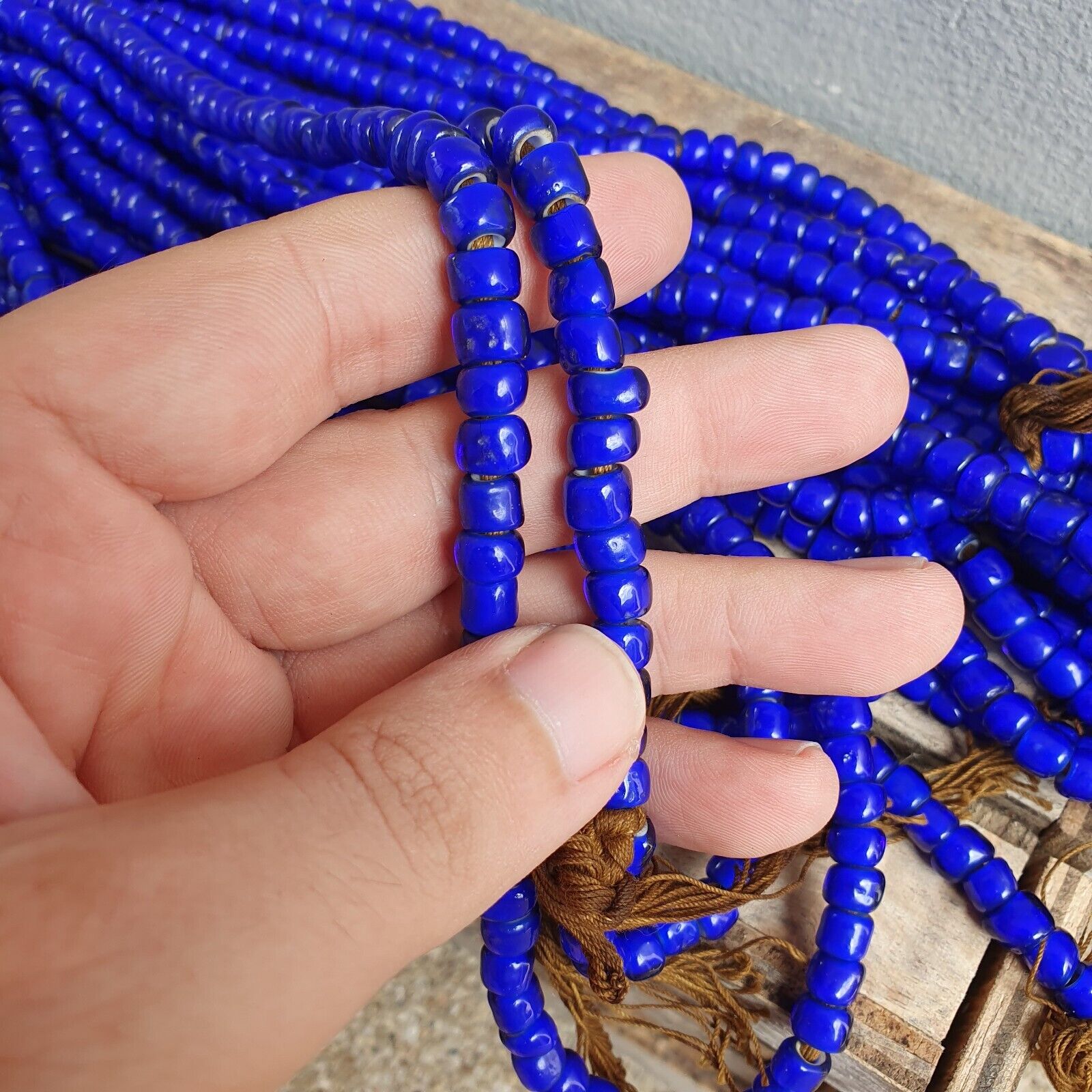 7-8mm Antique Venetian Blue White Heart Trade Beads 24" Long Strand