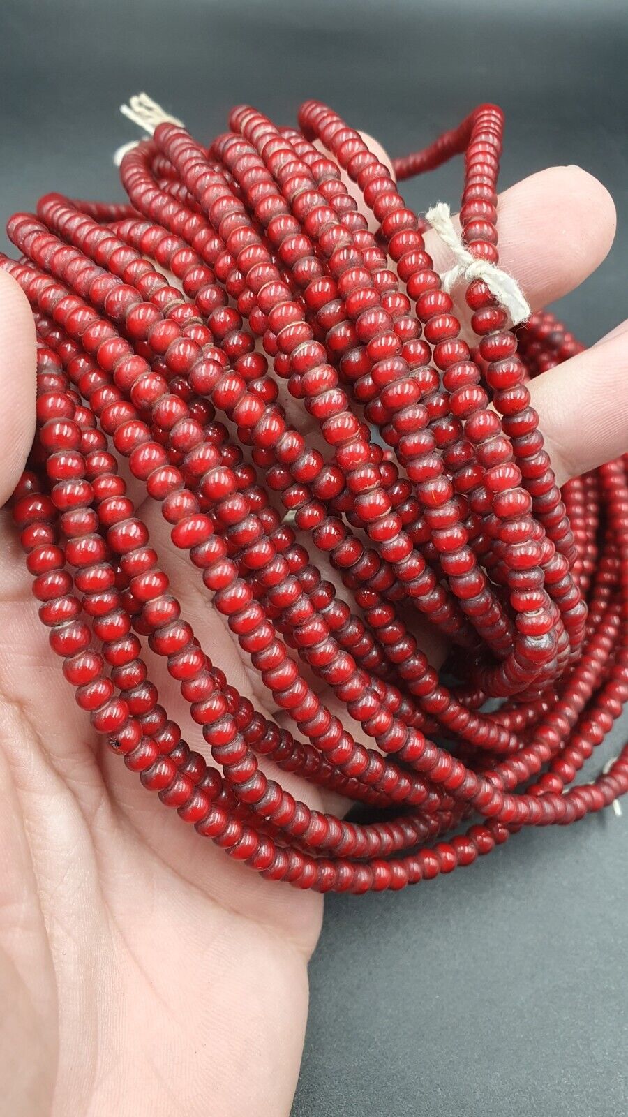 4,5 mm 5 Stränge Lot antike venezianische ROT-weiße Herz-Handelsperlen 24" langer Strang