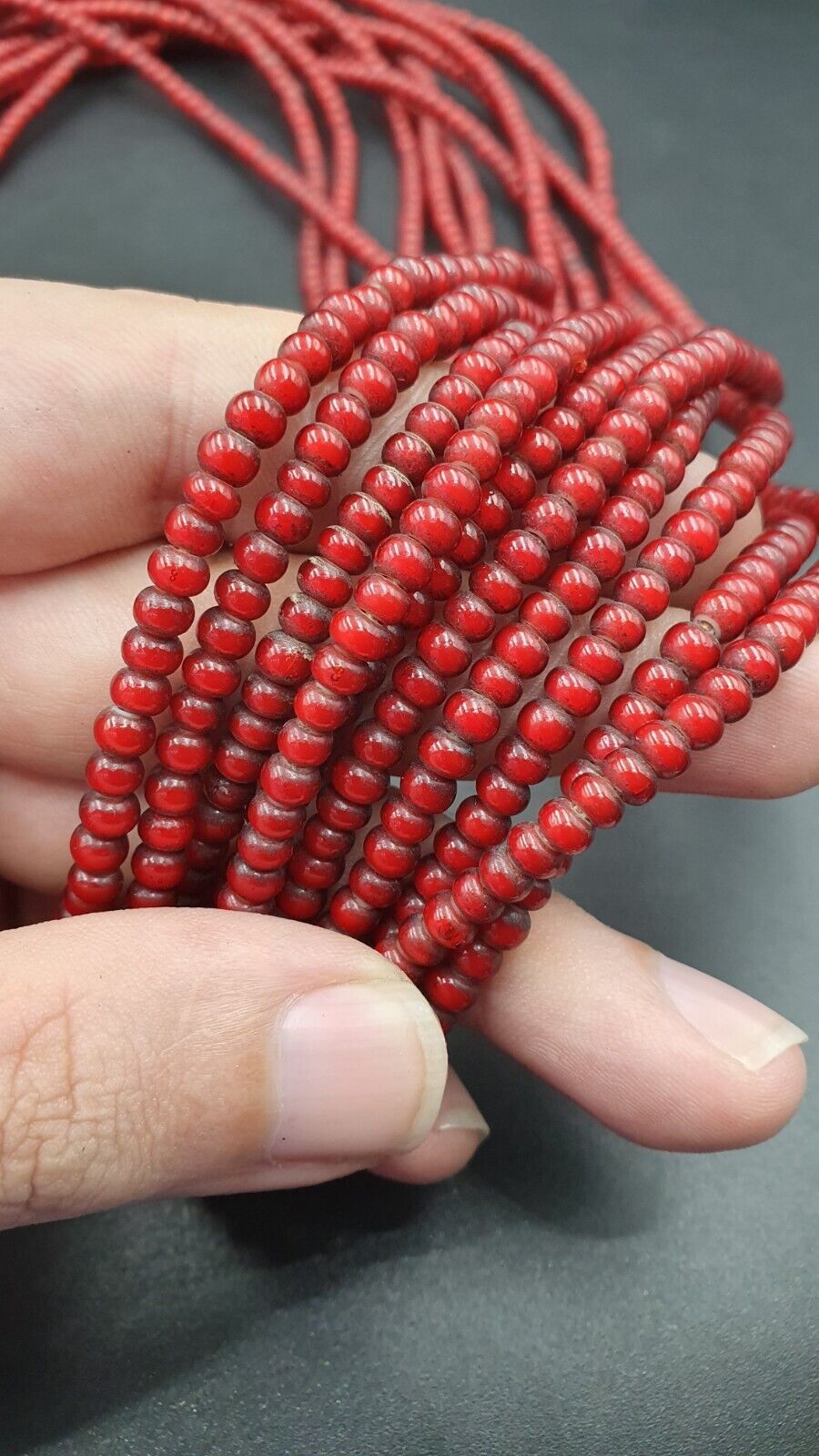 4,5 mm 5 Stränge Lot antike venezianische ROT-weiße Herz-Handelsperlen 24" langer Strang