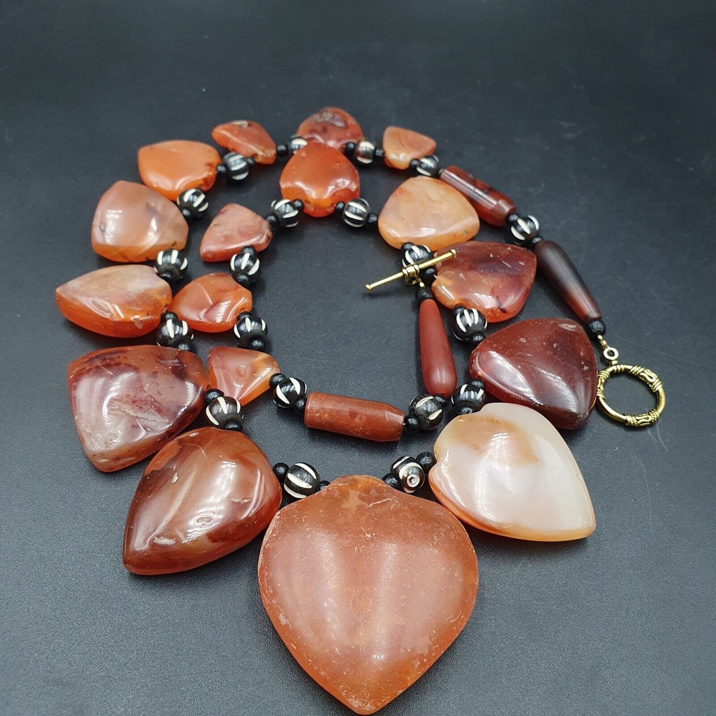 Antike 17 Achat-Anhänger, afrikanische Karneol-Perlen, Amulett-Anhänger-Halskette