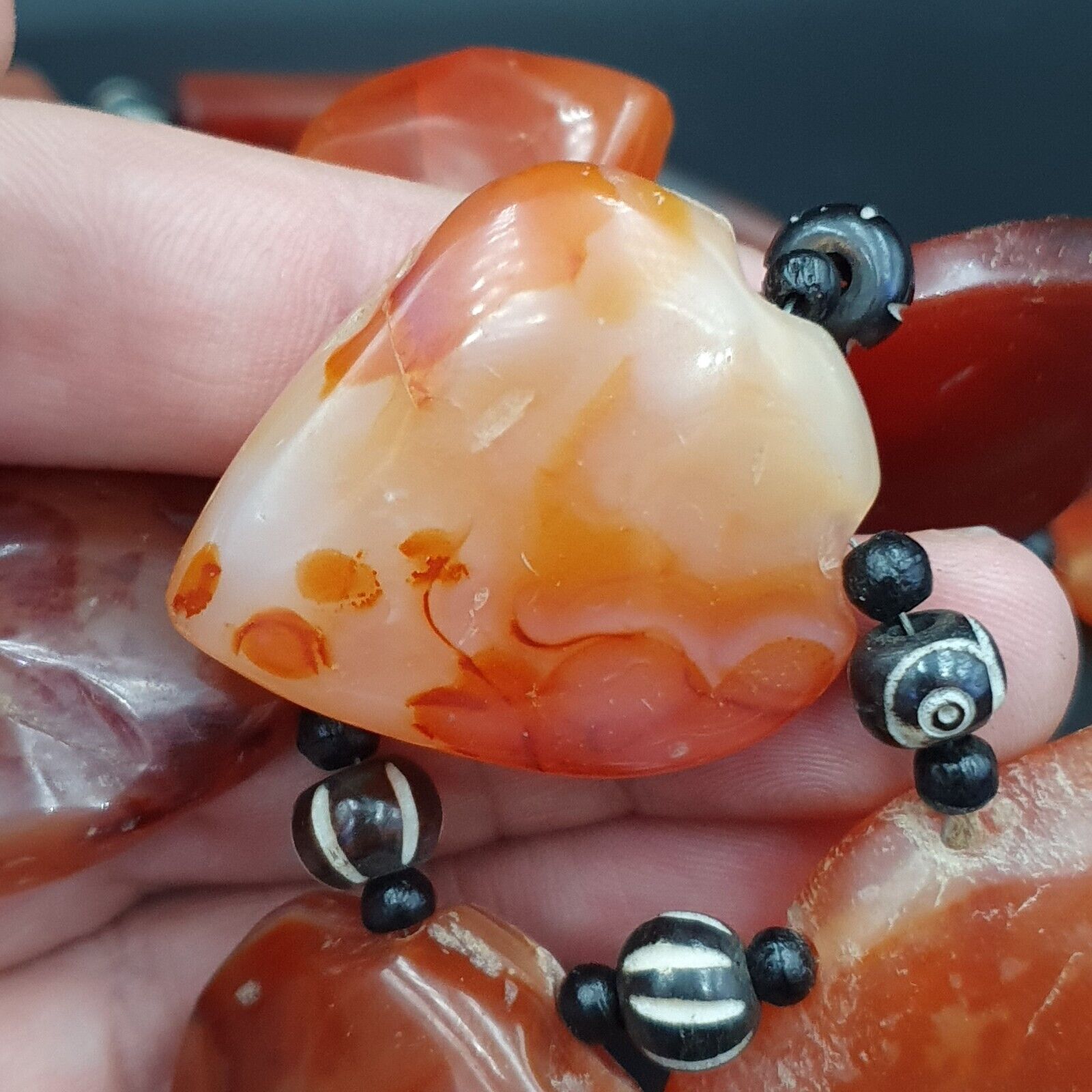 Antique 17 Agate pendants African Carnelian Beads Amulet Pendant Necklace