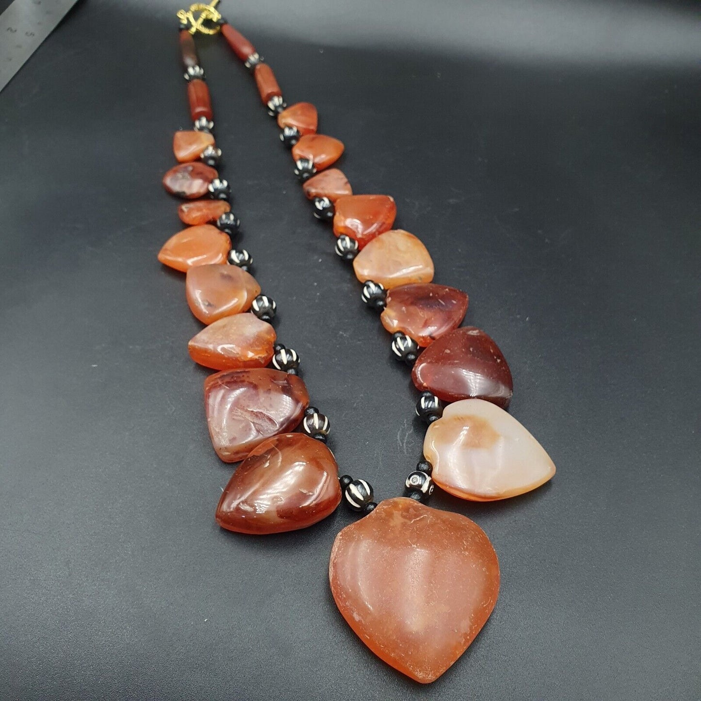 Antike 17 Achat-Anhänger, afrikanische Karneol-Perlen, Amulett-Anhänger-Halskette
