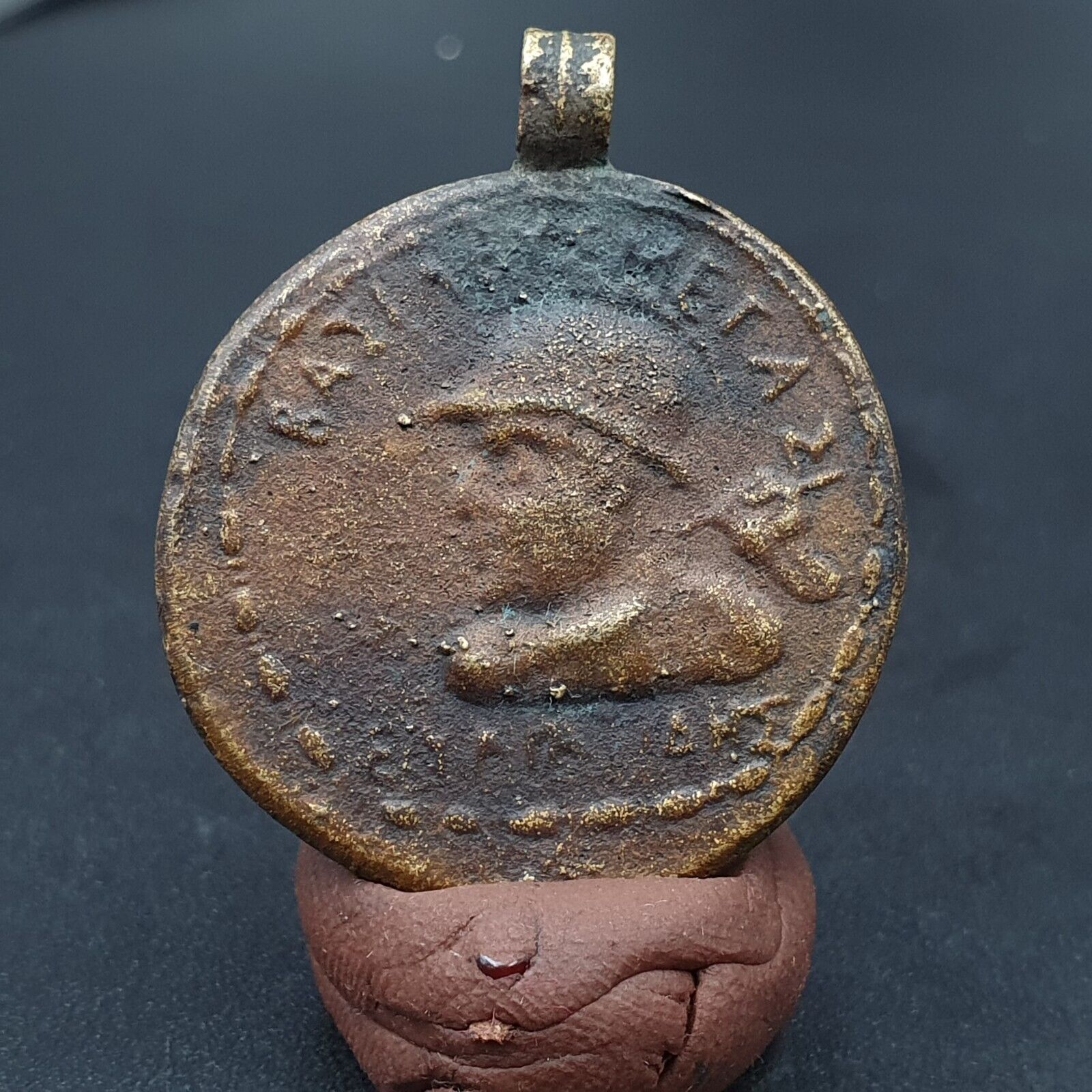 Wonderful Ancient Antique Style Old Coin Unique Style Coin pendent