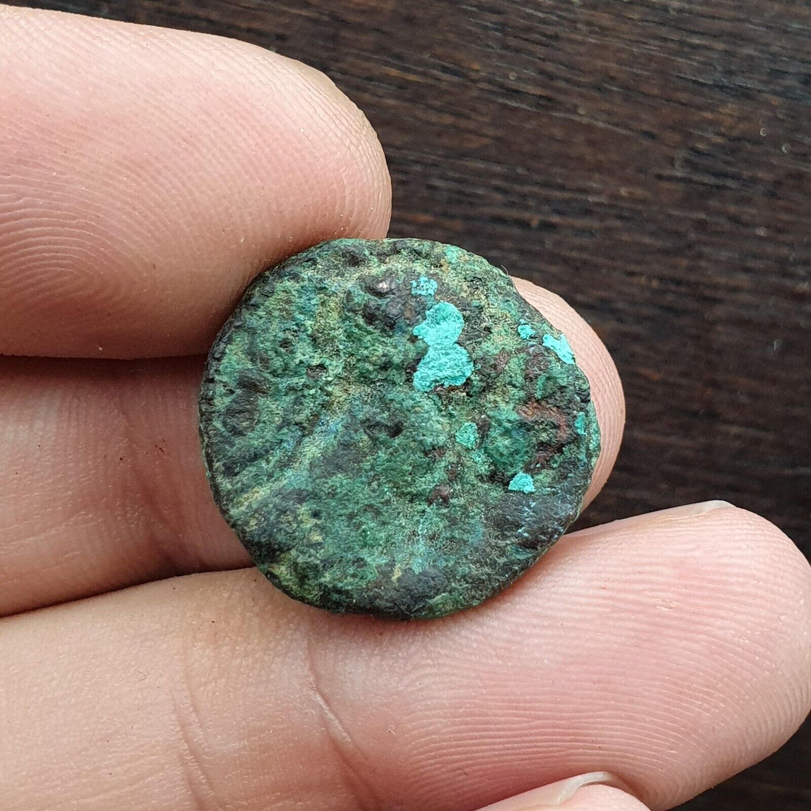 Bronze coin of Kushan emperor Vima Takto alias Soter Megas (80–90 CE) Ancient