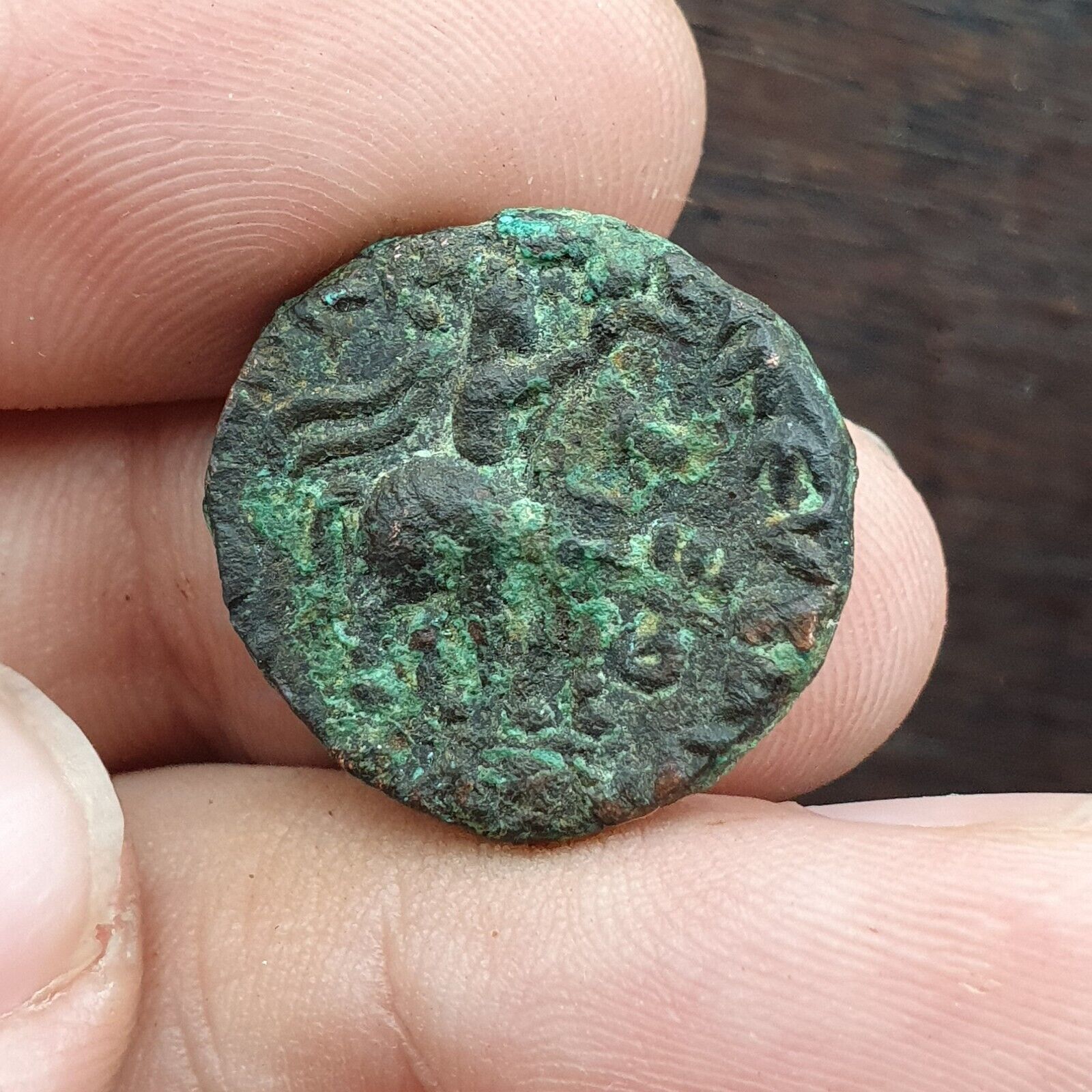 Bronze coin of Kushan emperor Vima Takto alias Soter Megas (80–90 CE) Ancient