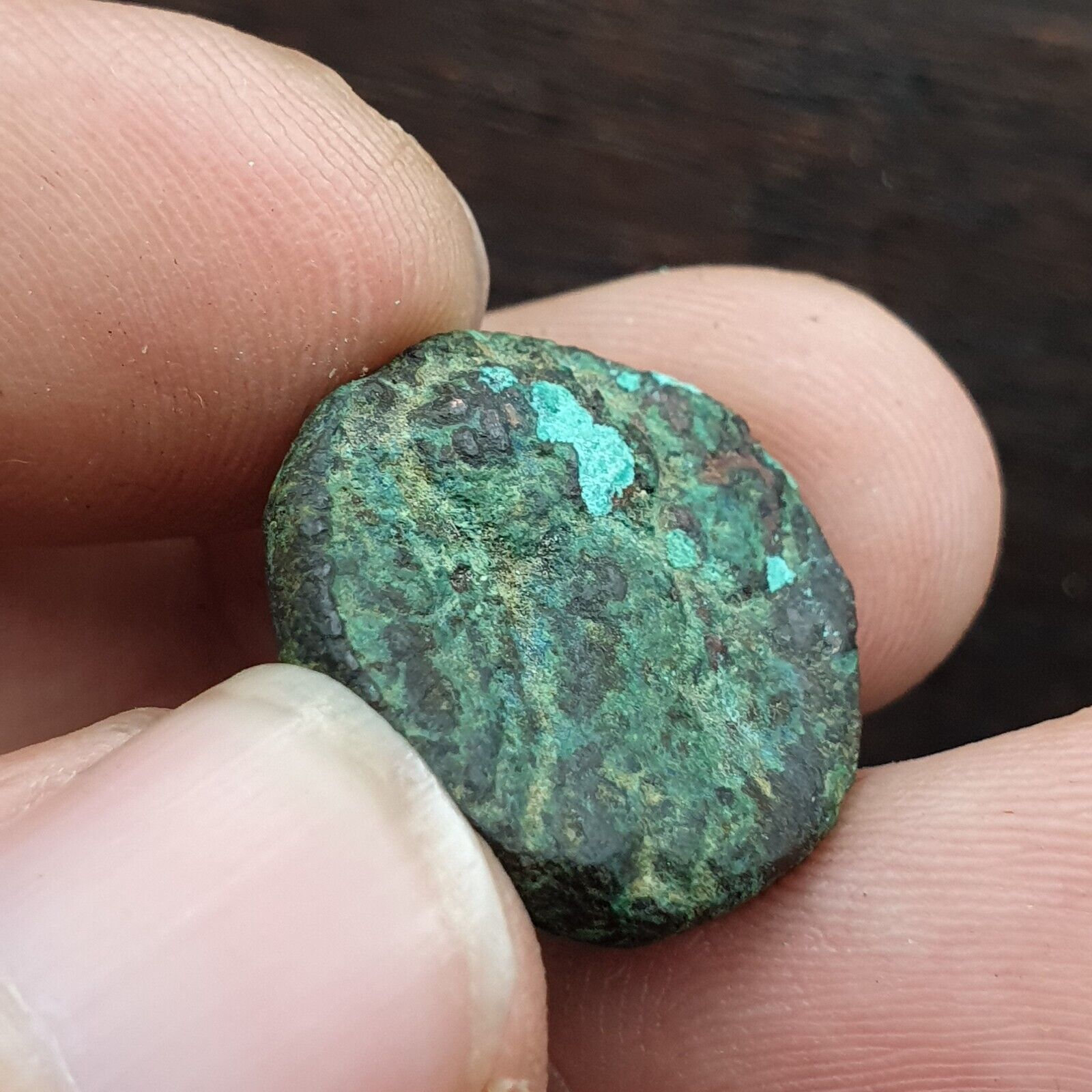 Bronze coin of Kushan emperor Vima Takto alias Soter Megas (80–90 CE) Ancient