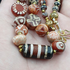 Antique HIMALAYAN Indo Tibetan Central Asian Etched Agate beads Necklace 1ED-A-