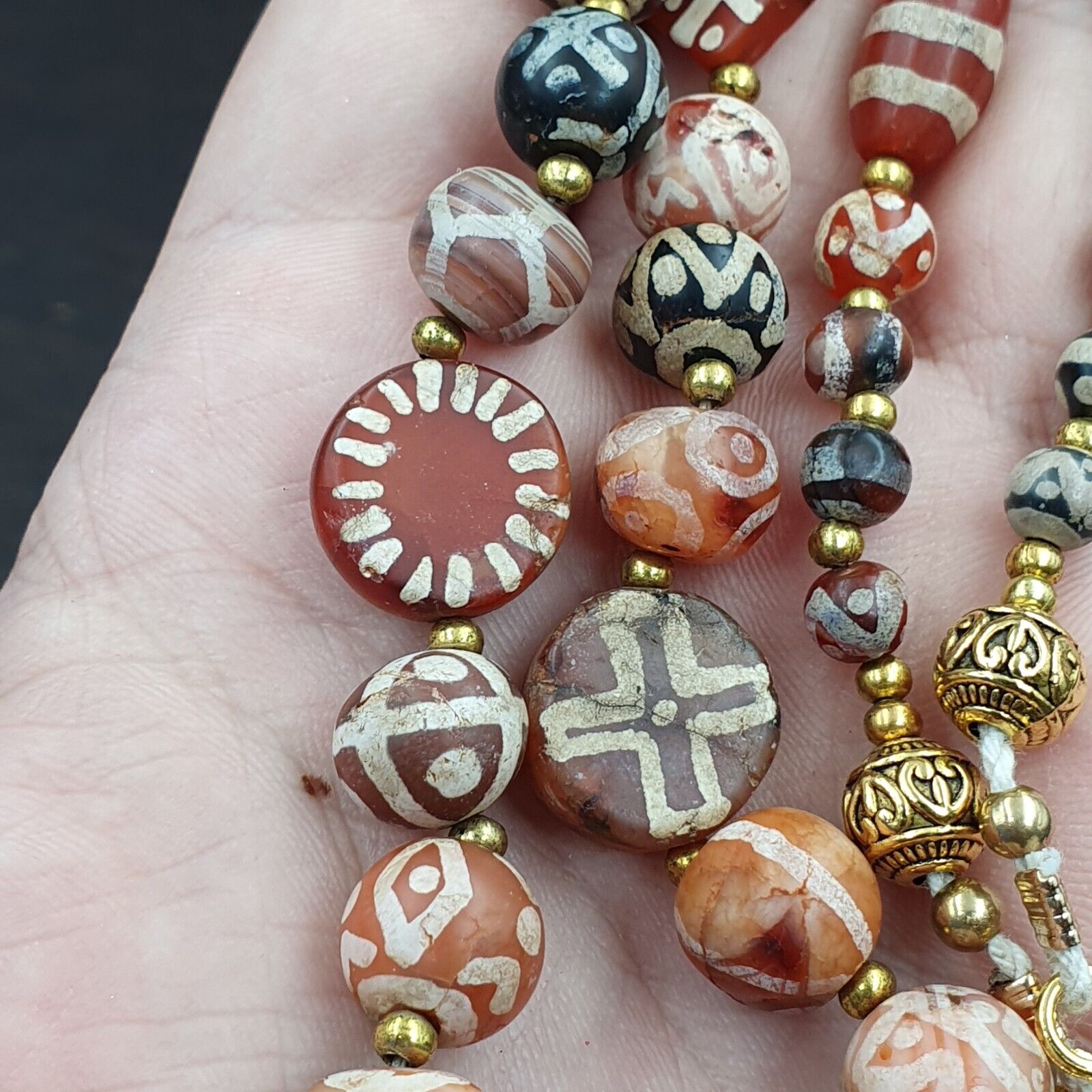 Antique HIMALAYAN Indo Tibetan Central Asian Etched Agate beads Necklace 1ED-A-