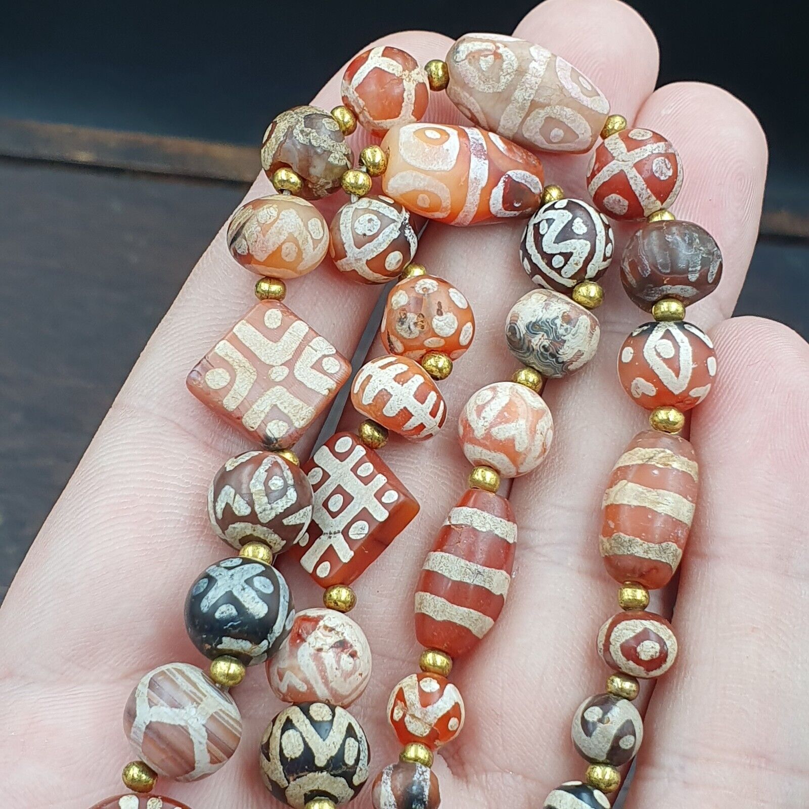 Antique HIMALAYAN Indo Tibetan Central Asian Etched Agate beads Necklace 1ED-A-