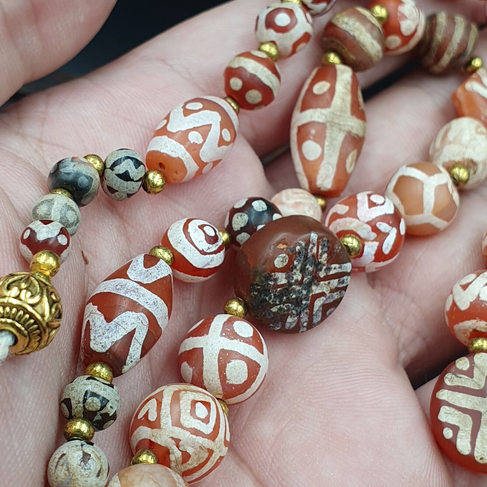 Antique HIMALAYAN Indo Tibetan Central Asian Etched Agate beads Necklace 5ED-A-