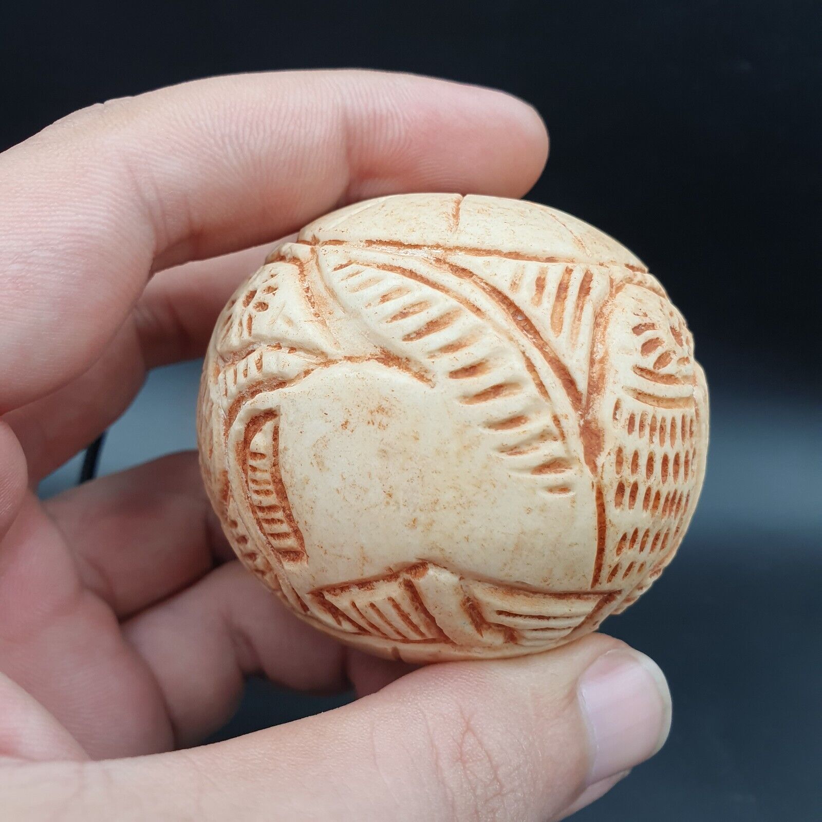 Ancient Stone figures of mystical Animal Carving Intaglio Big Bead Amulet