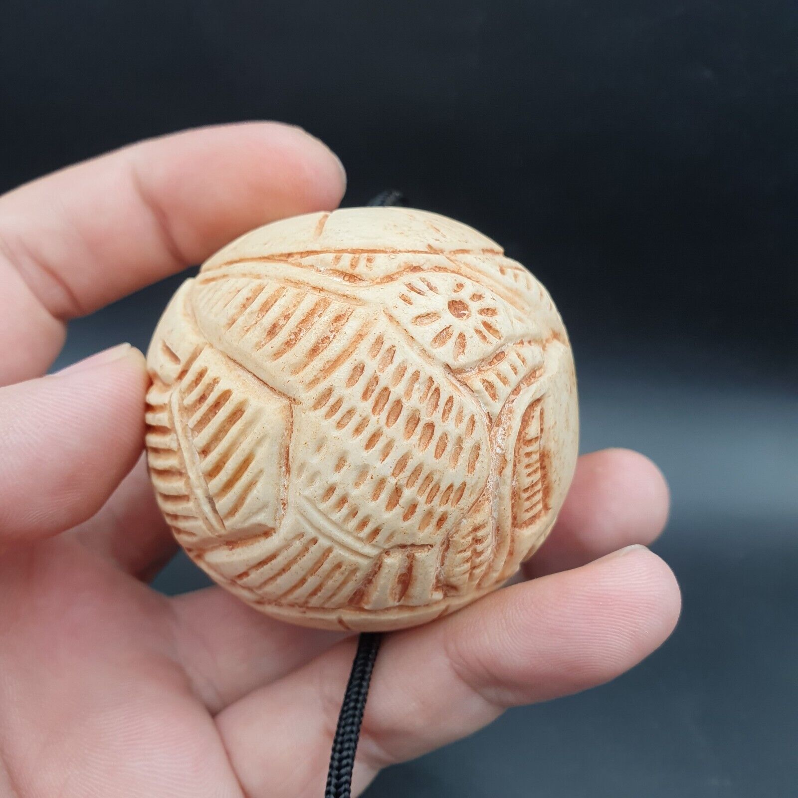 Ancient Stone figures of mystical Animal Carving Intaglio Big Bead Amulet