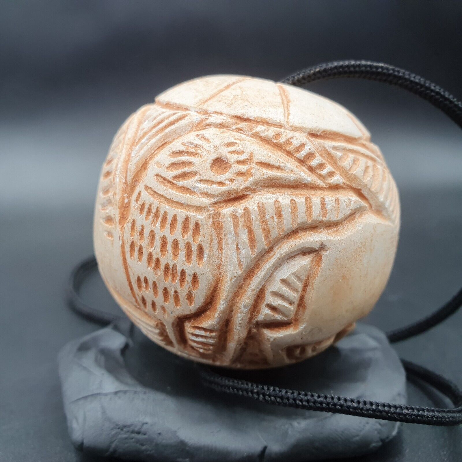 Ancient Stone figures of mystical Animal Carving Intaglio Big Bead Amulet