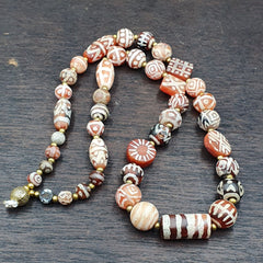 Antique HIMALAYAN Indo Tibetan Central Asian Etched Agate beads Necklace 4ED-A-